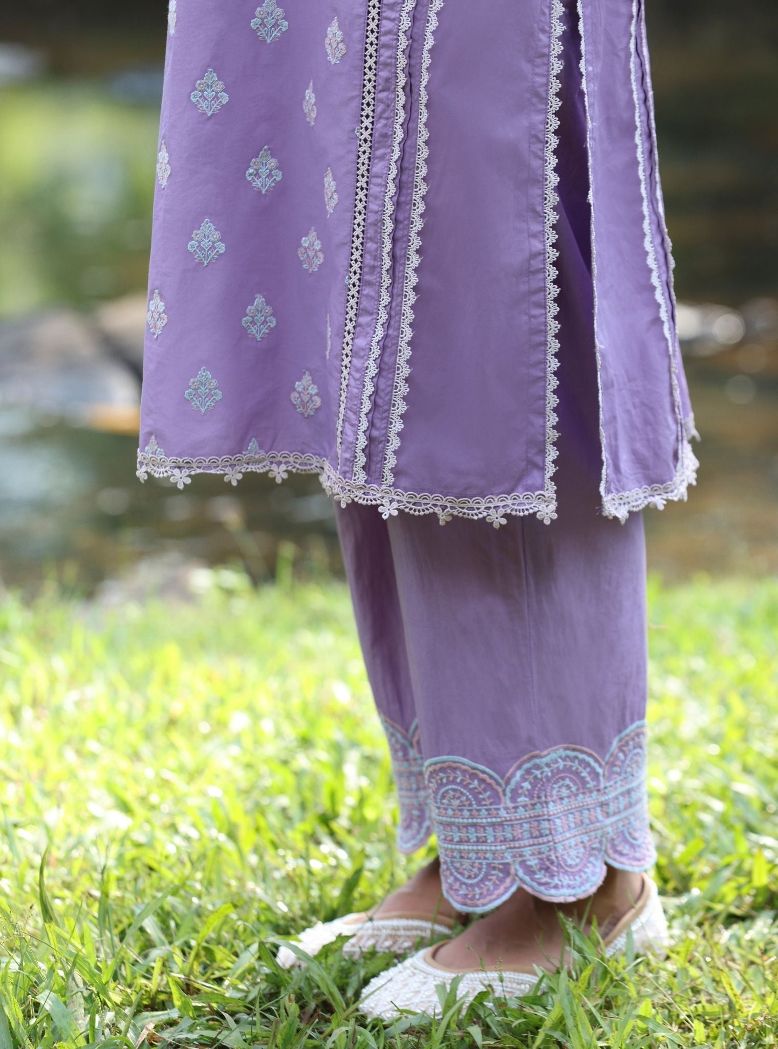Mulmul Cotton Maira Violet Kurta With Mulmul Cotton Maira Violet Pant