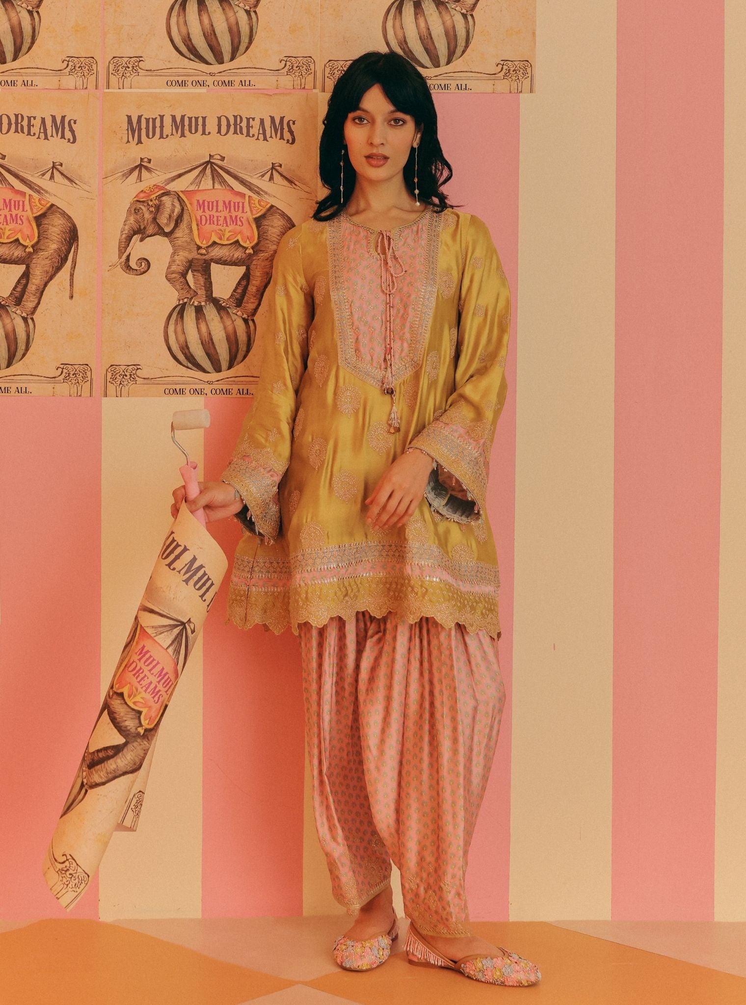 Veya Cupro Satin Lime & Pink Kurta Set