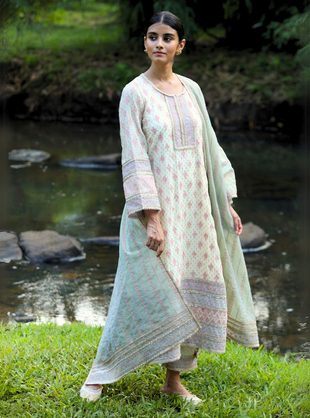 Mulmul Banarsi Birchin Off White Kurta
