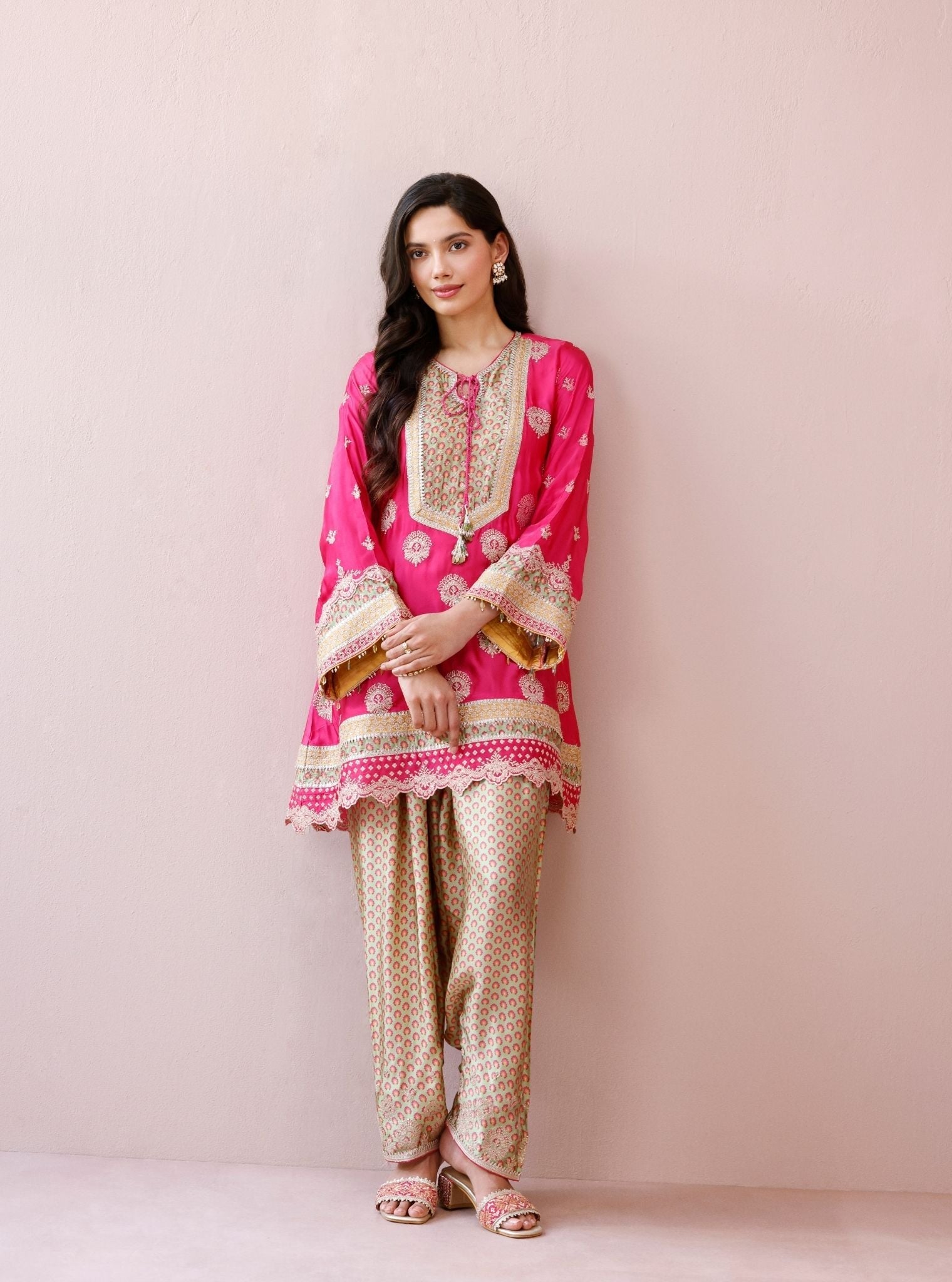 Veya Cupro Satin Fuchsia & Green Kurta Set