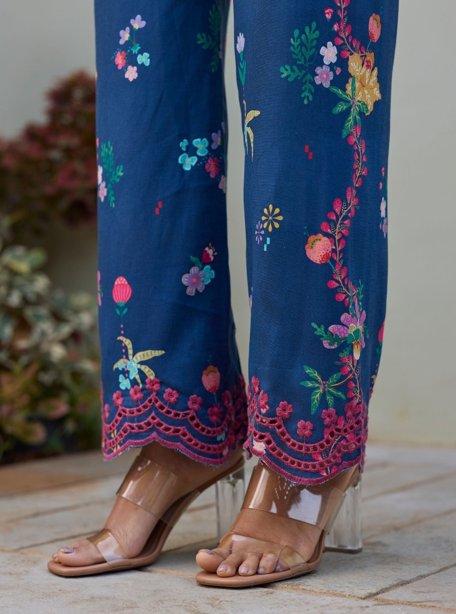 Eshira Linen Printed Navy Co-ord Set