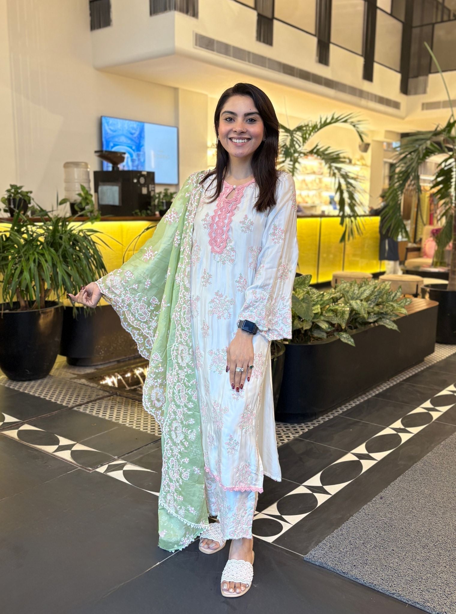 Aari Cupro Satin Off White Kurta Set