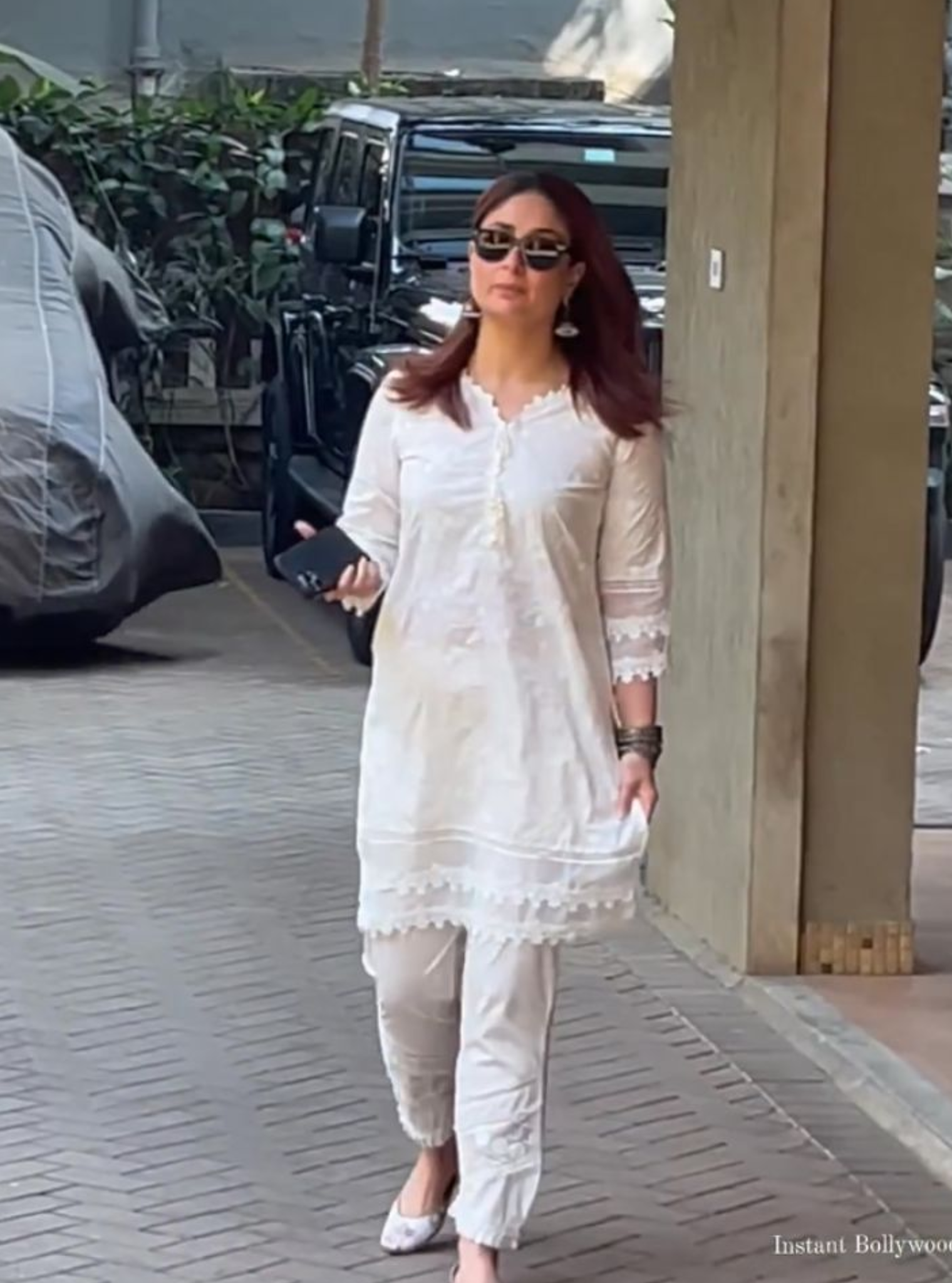 Mulmul Cotton Emmie White Kurta With Mulmul Cotton Diagonal Lace Pants