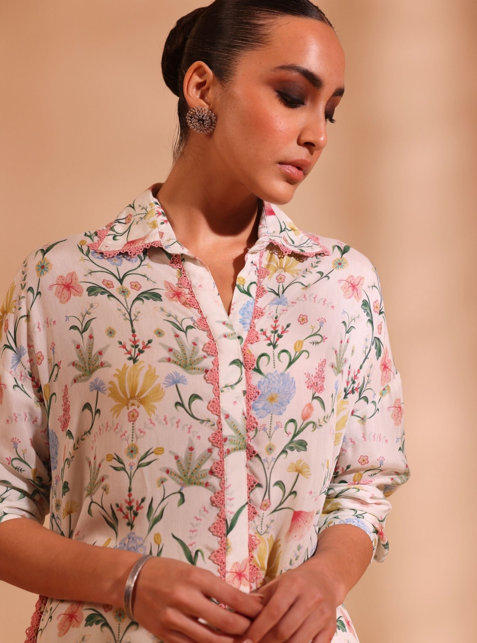 Mulmul Lawn Printed Sene Off White Kurta With Mulmul Lawn Printed Sene Off White Pant