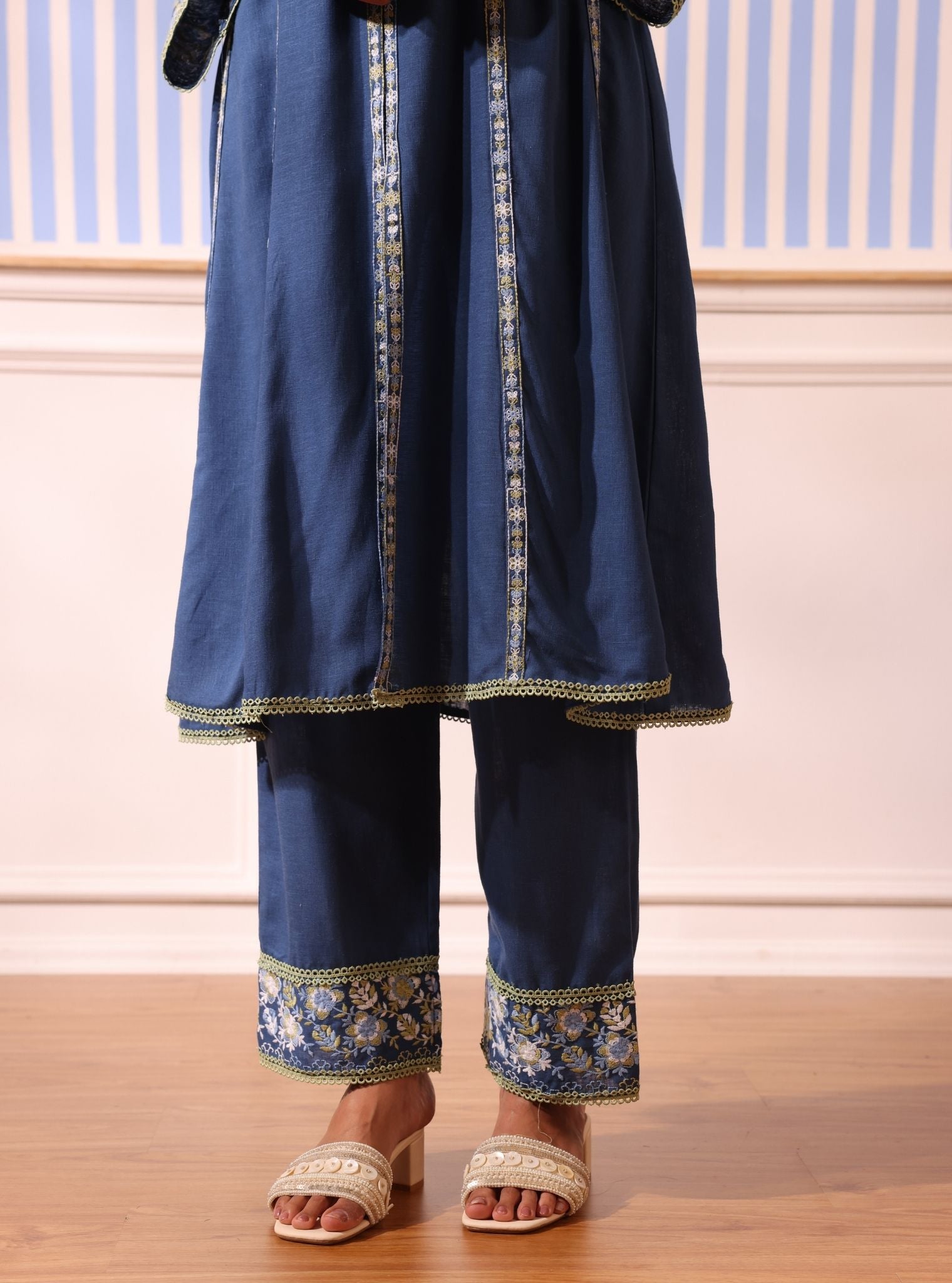 Siti Linen Navy Kurta Set