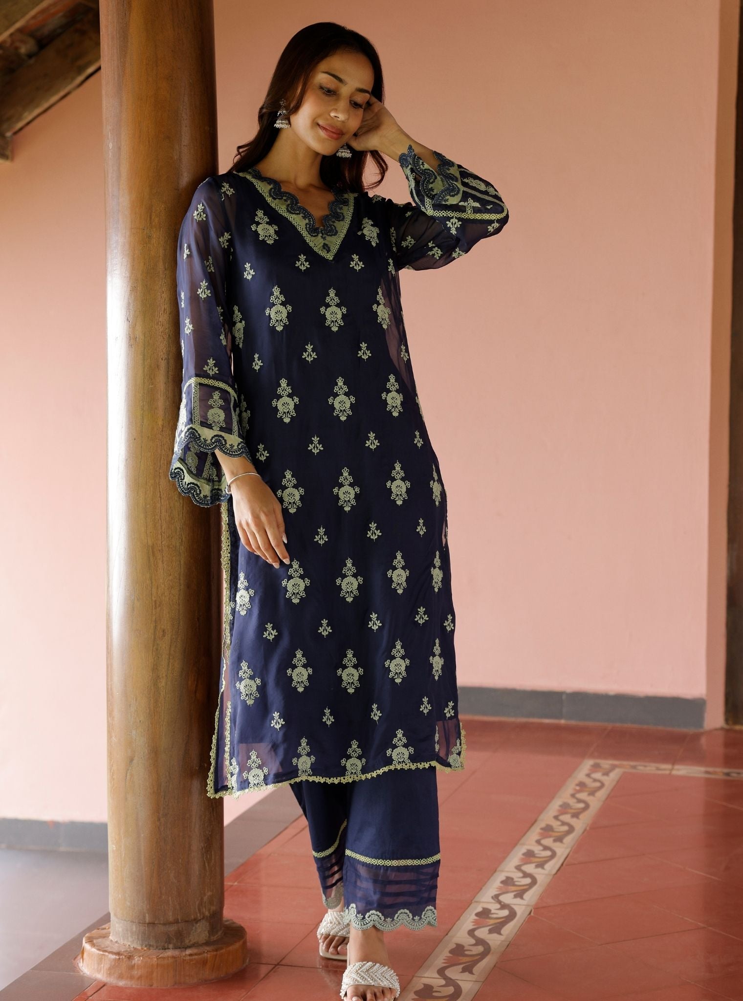 Mulmul Organza Nain Navy Kurta With Mulmul Cotton Nain Navy Pant