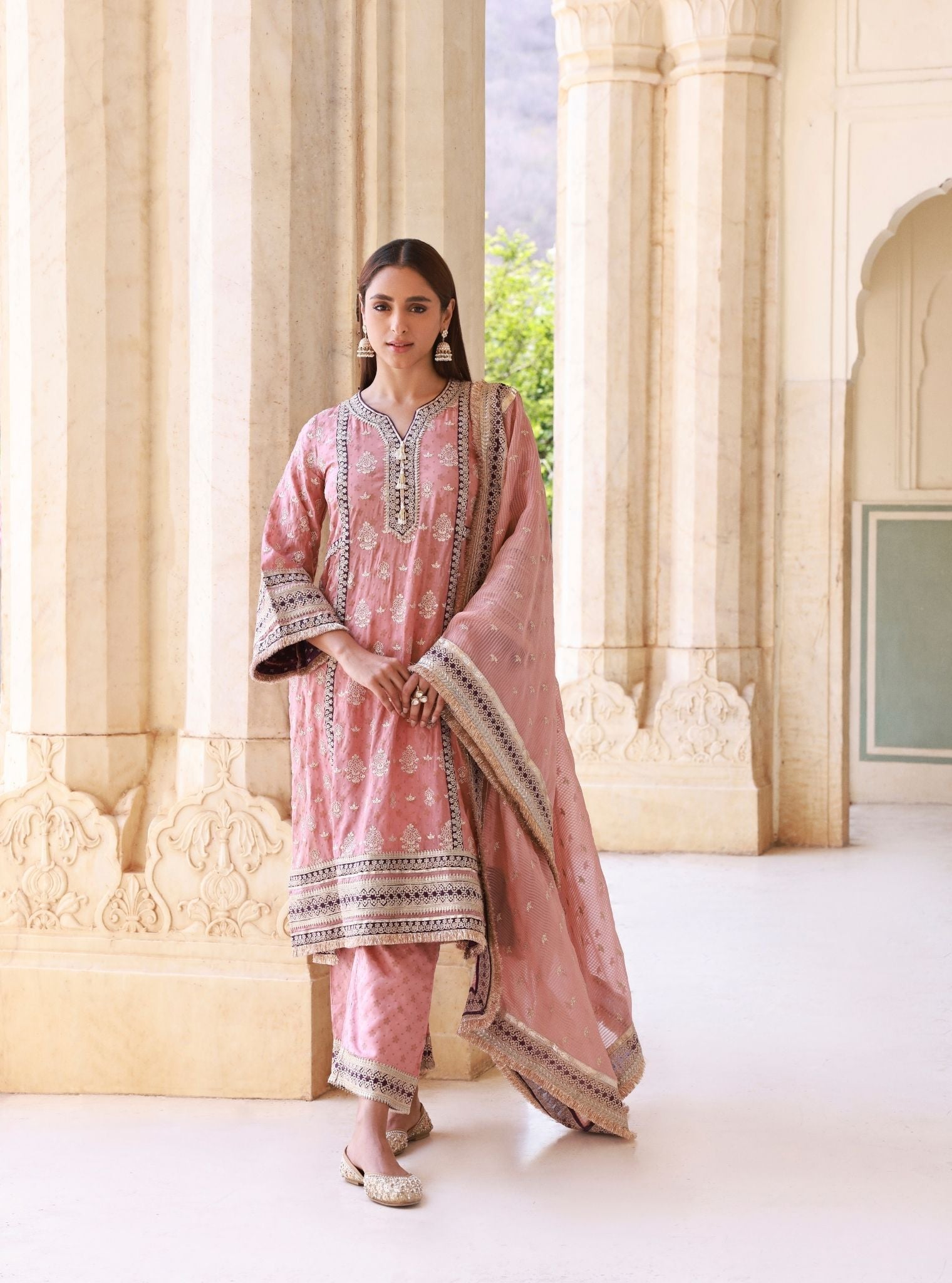 Aryela Pink Banarsi Kurta Set