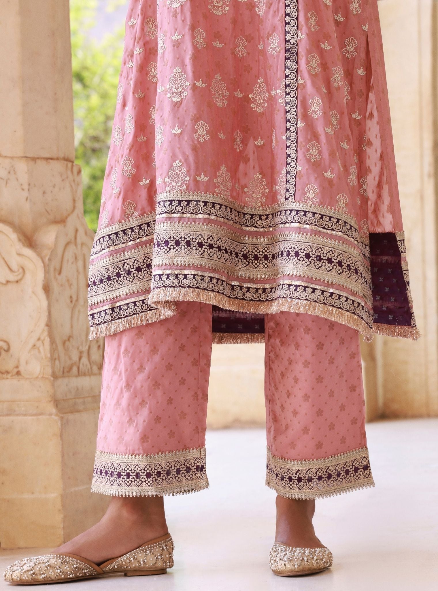 Aryela Pink Banarsi Kurta Set