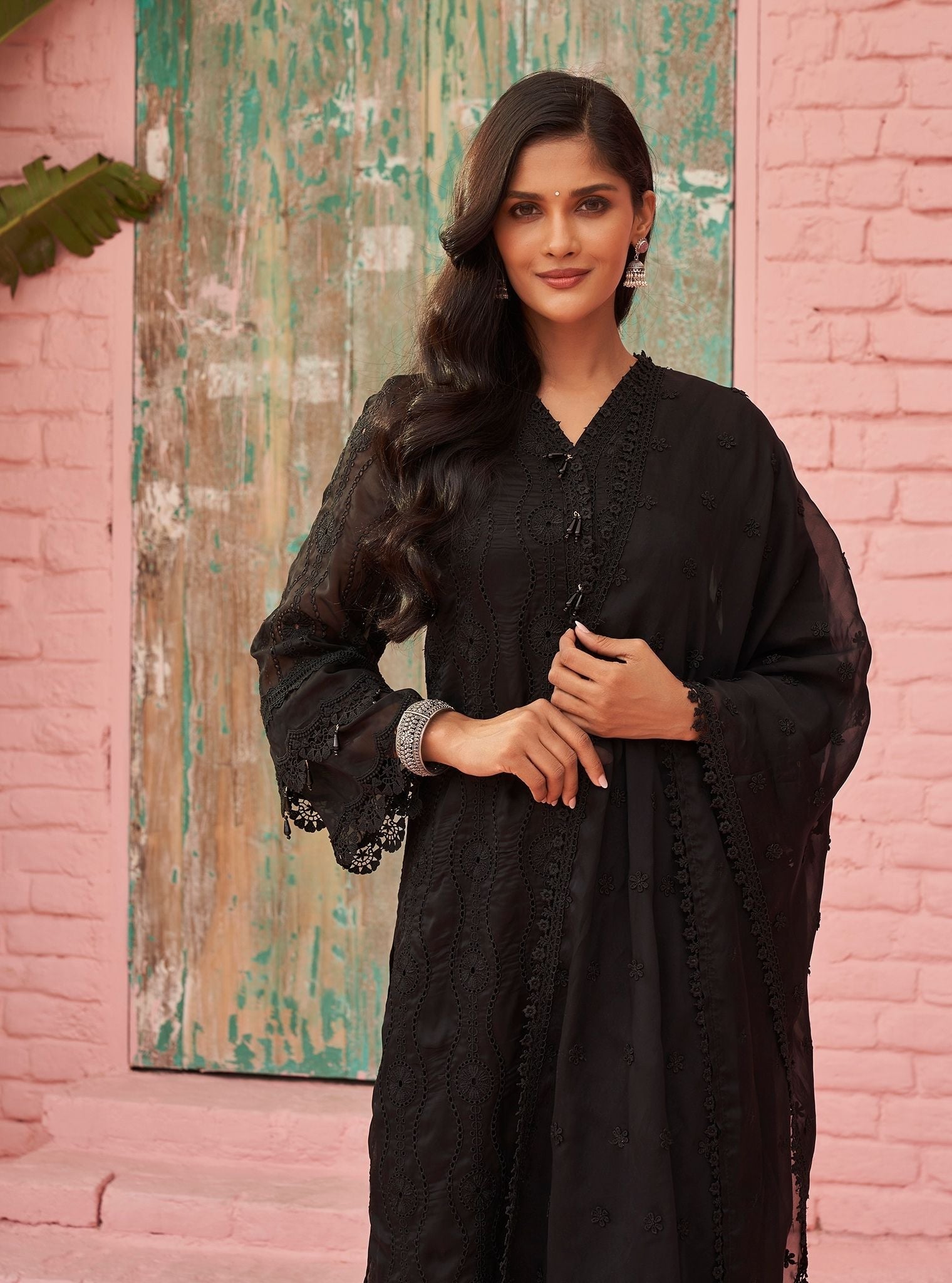 Izetta Organza Black Kurta Set