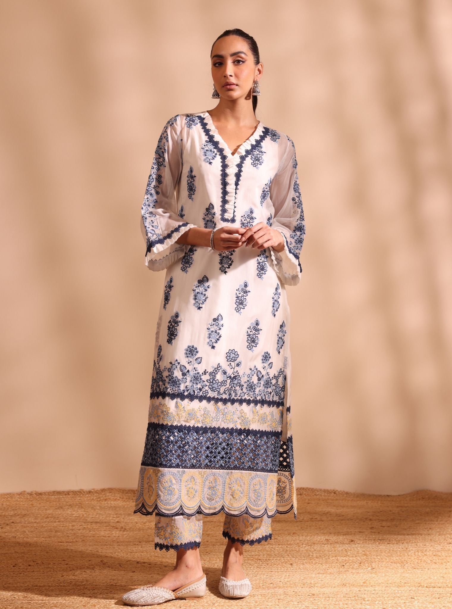 Valara Organza White Kurta Set
