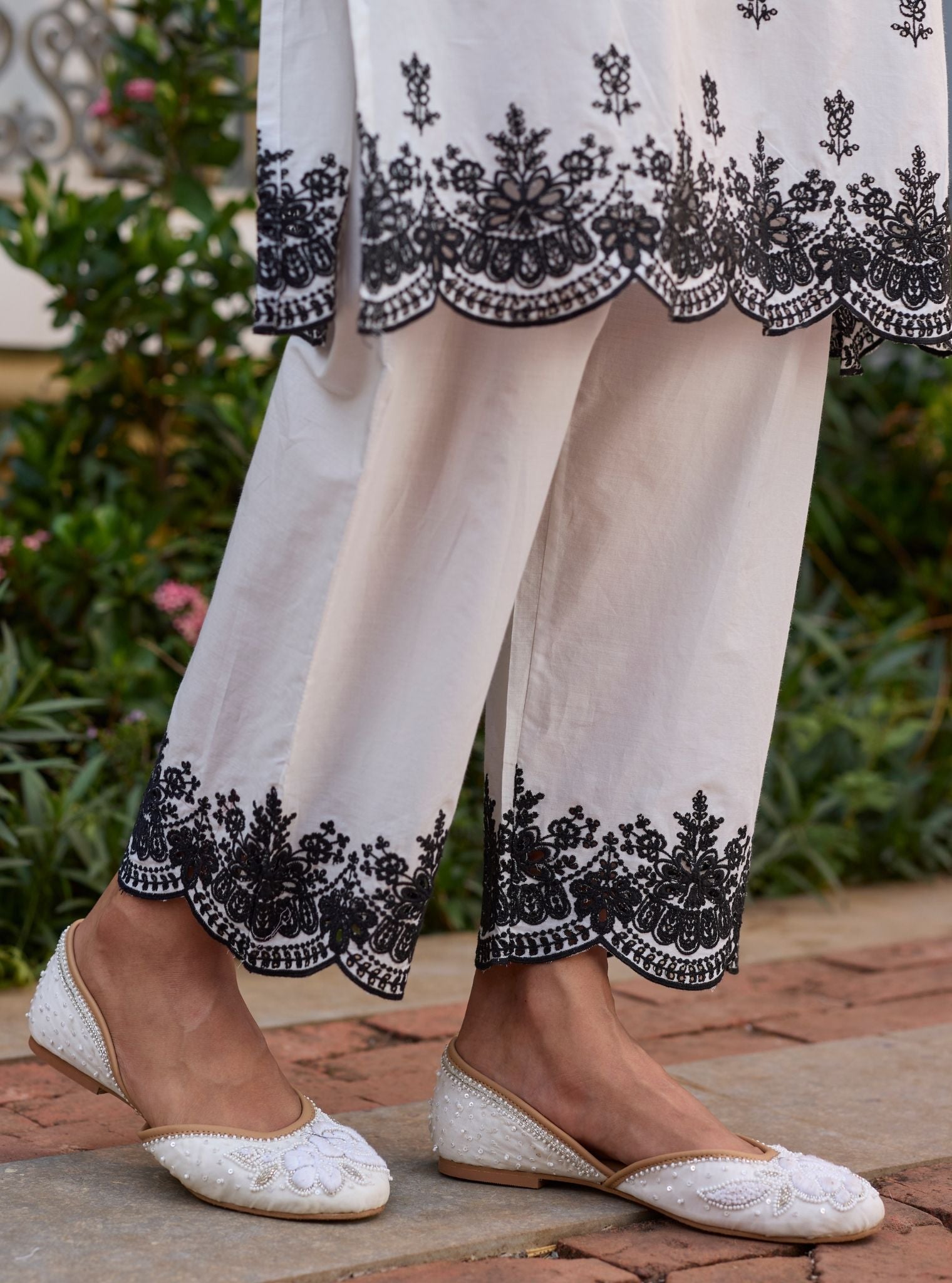 Leniya Supima Cotton White & Black Kurta Set