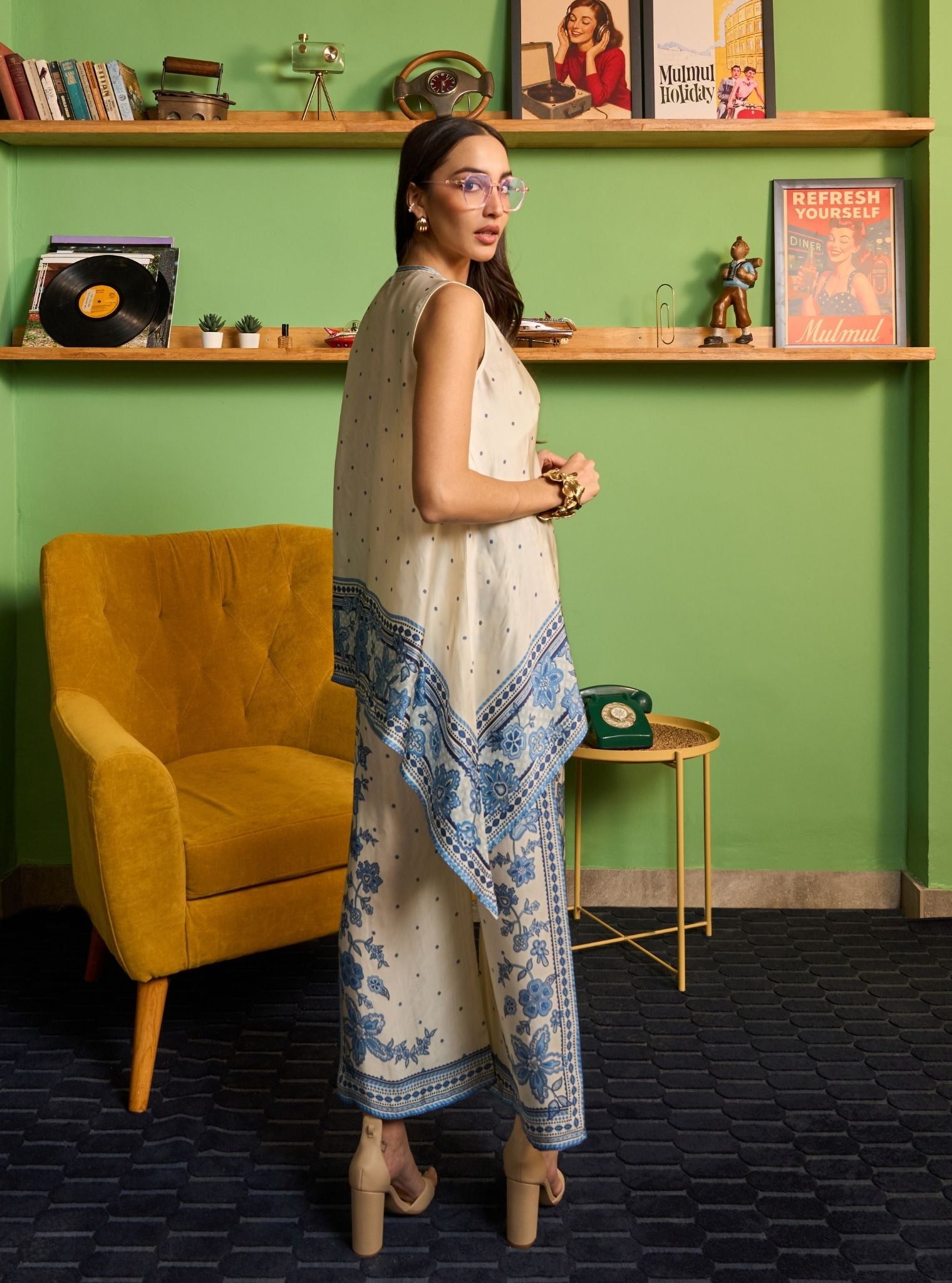 Saroja Cupro Satin Off White Printed Top Set