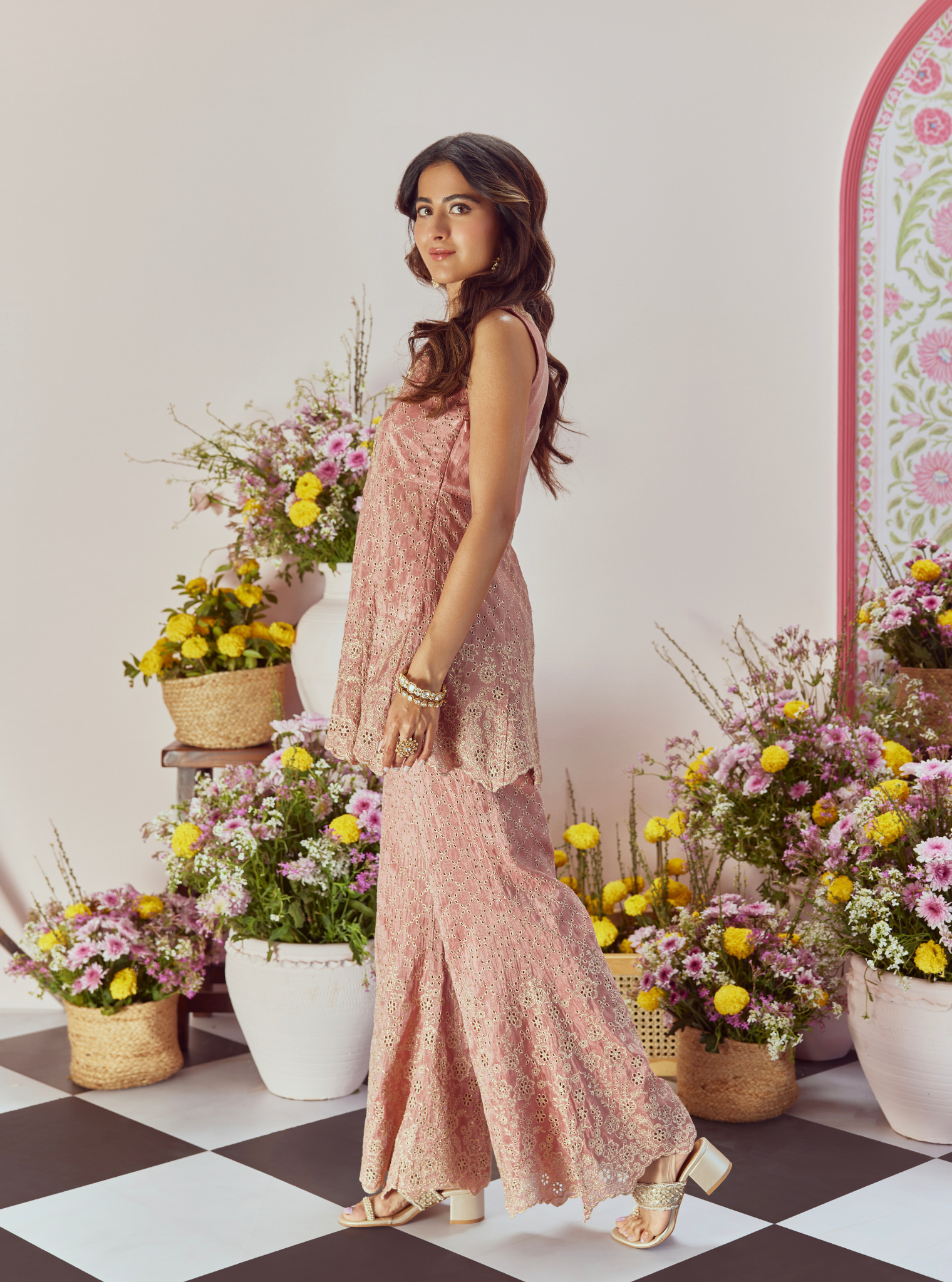 Mulmul Royal Tissue Araj Pink Top With Mulmul Royal Tissue Araj Pink Pant