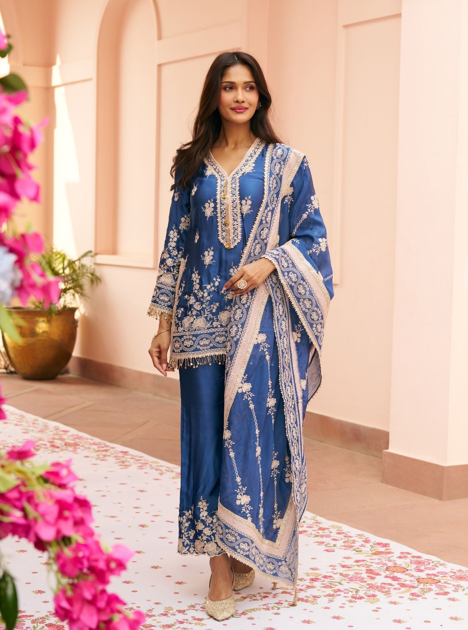 Saaj Cupro Satin Navy Kurta Set