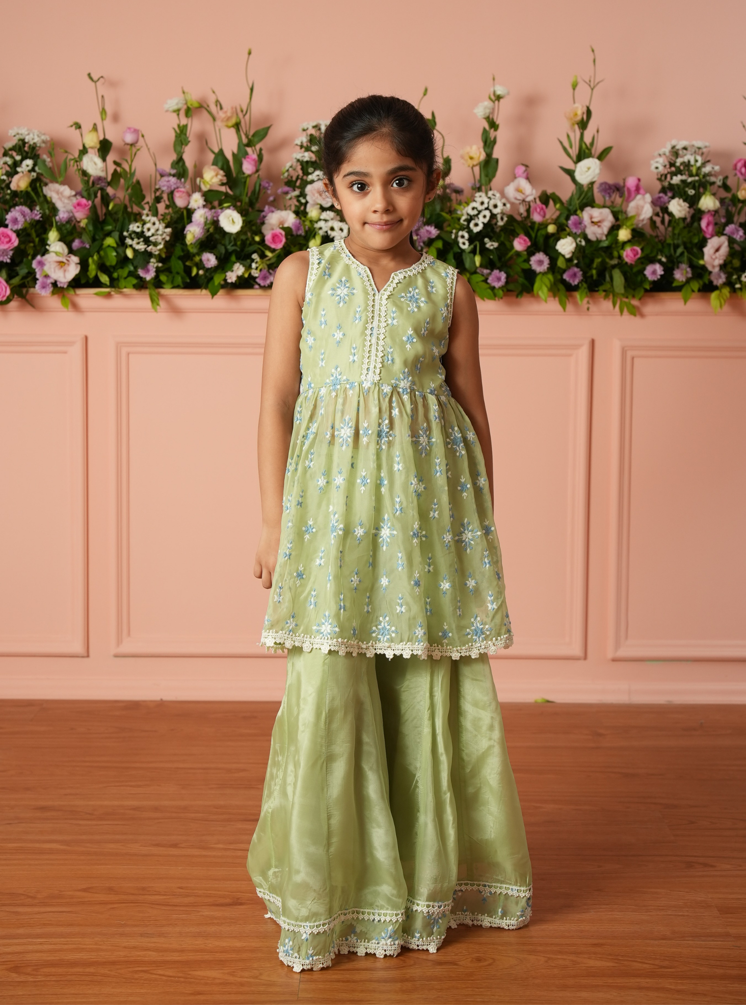 Averine Organza Green Kurta Set