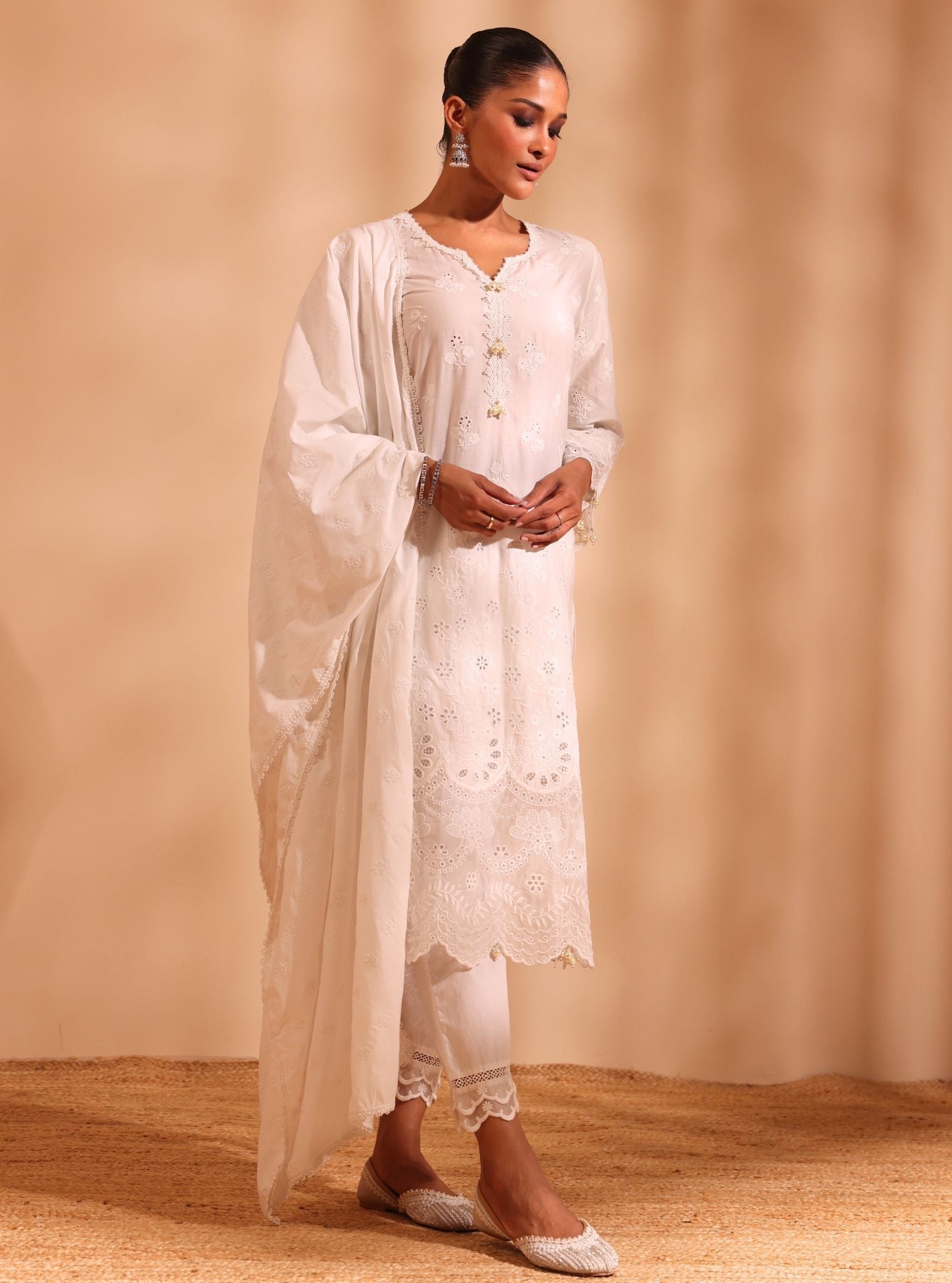 Mulmul Cotton Suma Stark White Kurta With Mulmul Cotton Yara White Pant