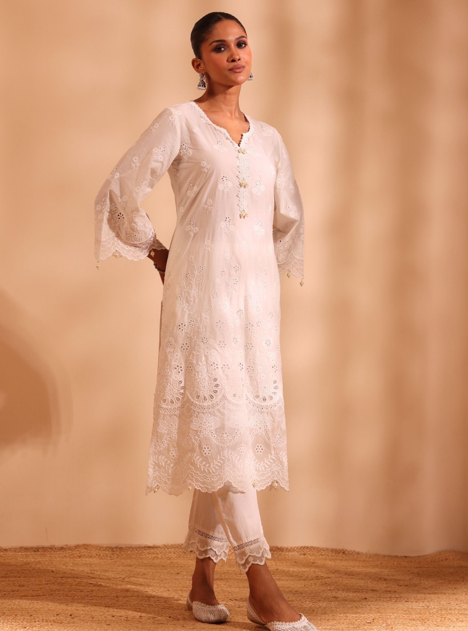 Mulmul Cotton Suma Stark White Kurta With Mulmul Cotton Yara White Pant