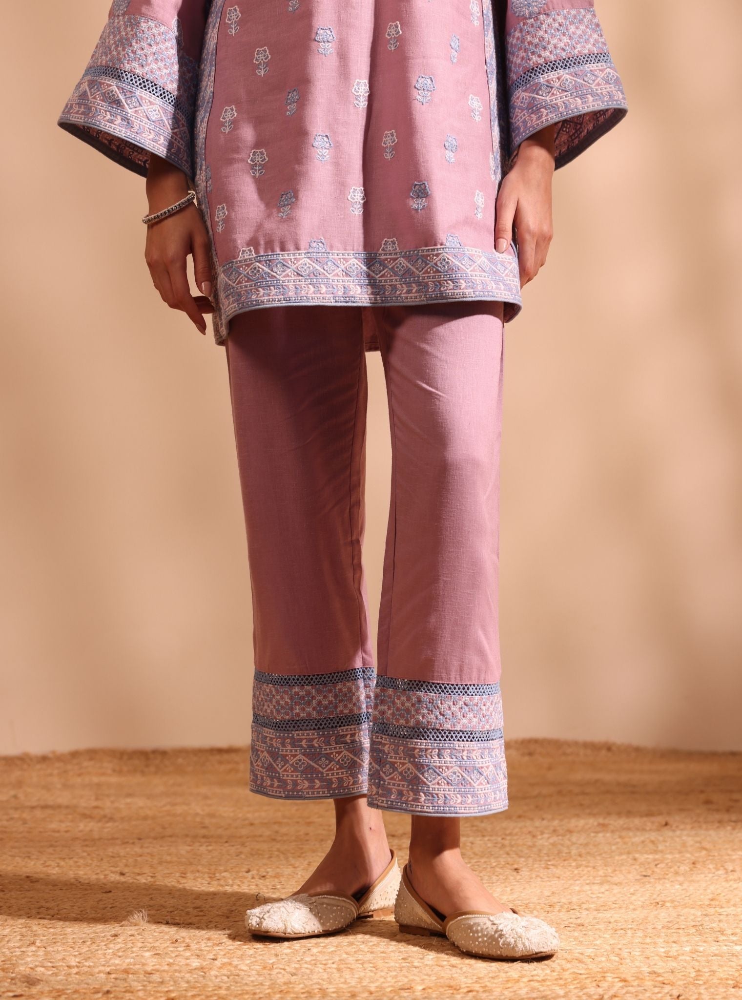 Pema Linen Lilac kurta Set