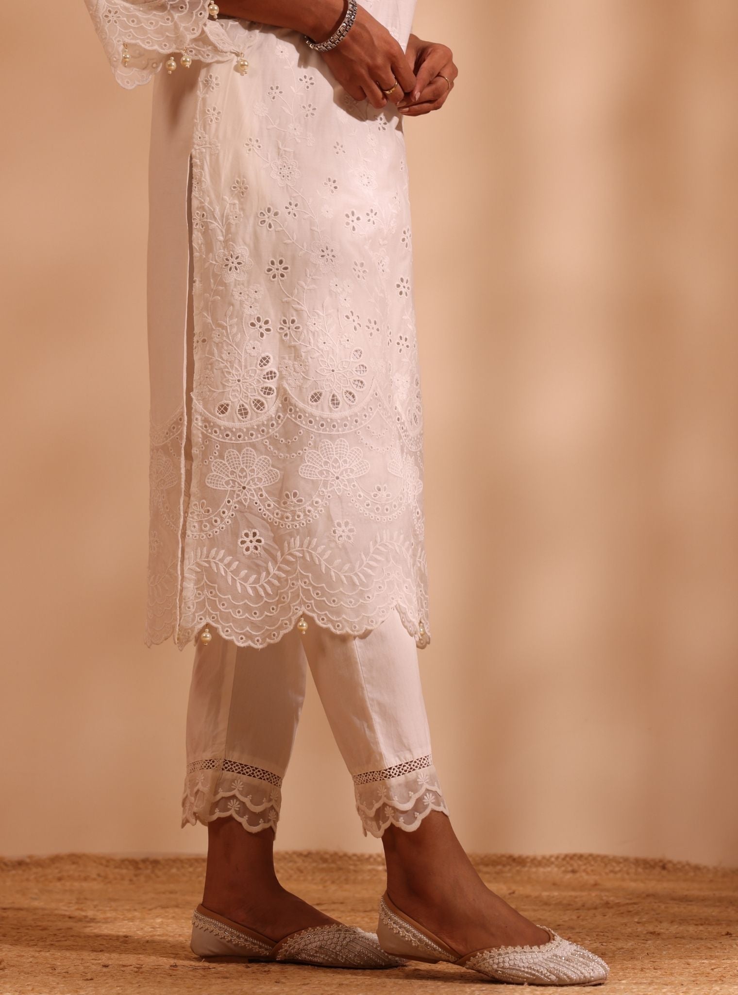 Mulmul Cotton Suma Stark White Kurta With Mulmul Cotton Yara White Pant