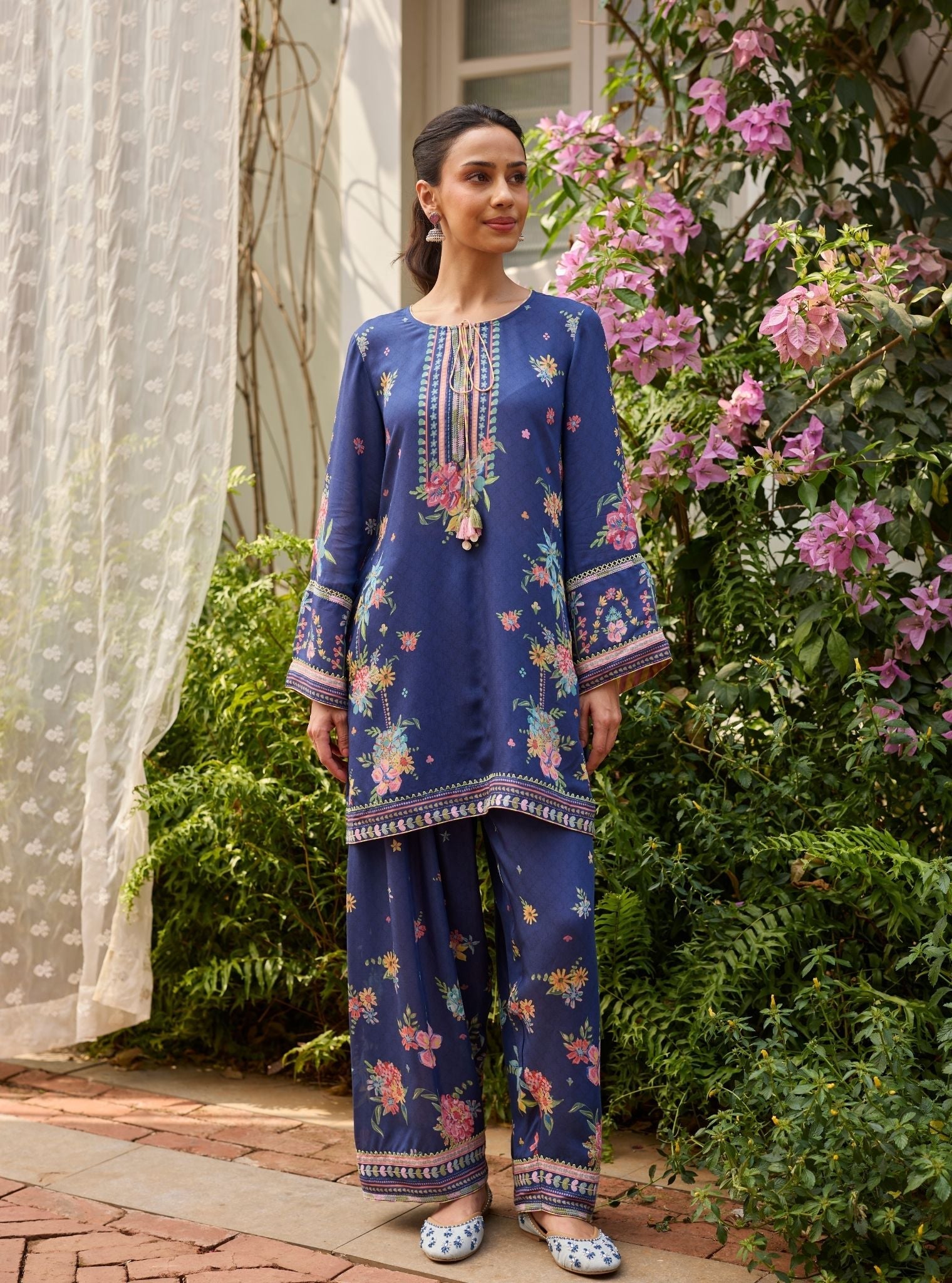 Enaara Lawn Navy Kurta Set