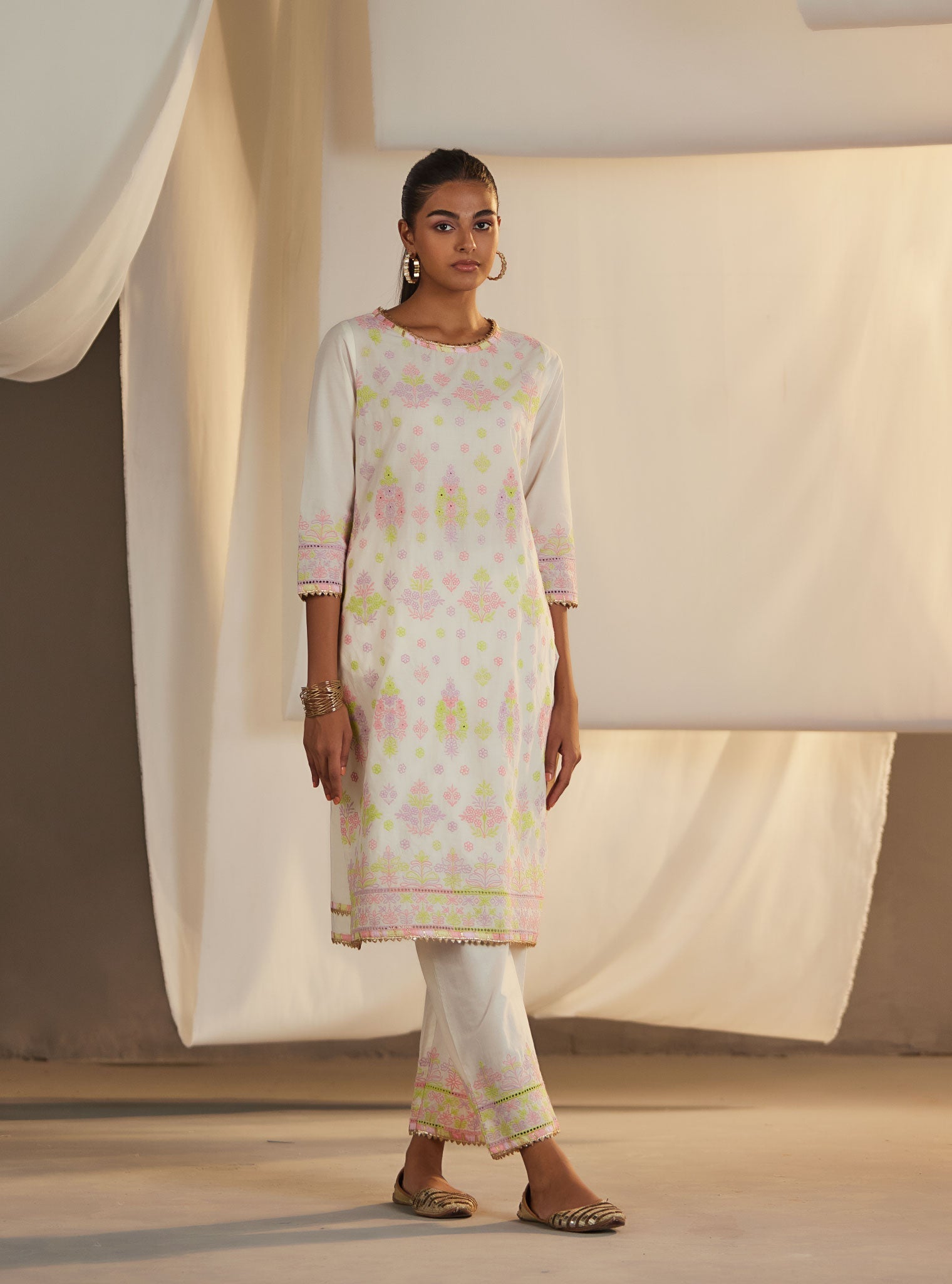 Zahava Supima Cotton Off White/Lilac Kurta Set