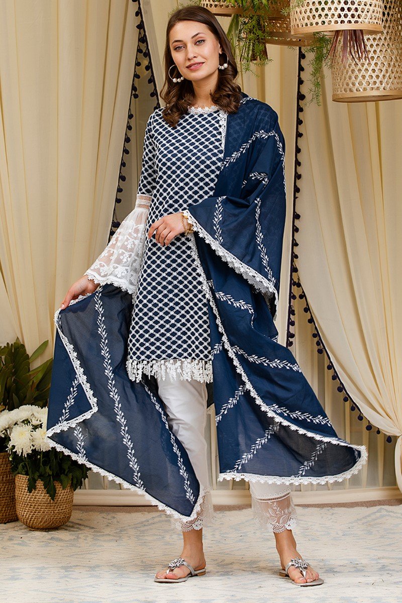 Mulmul Cotton Aspen Navy Kurta With Embroidered Organza White Pants