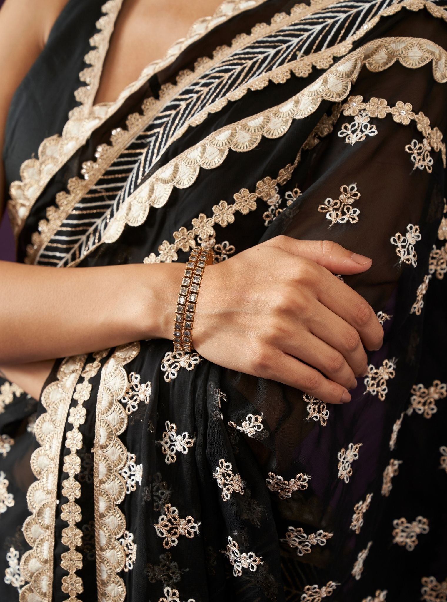 Aruna Bangle