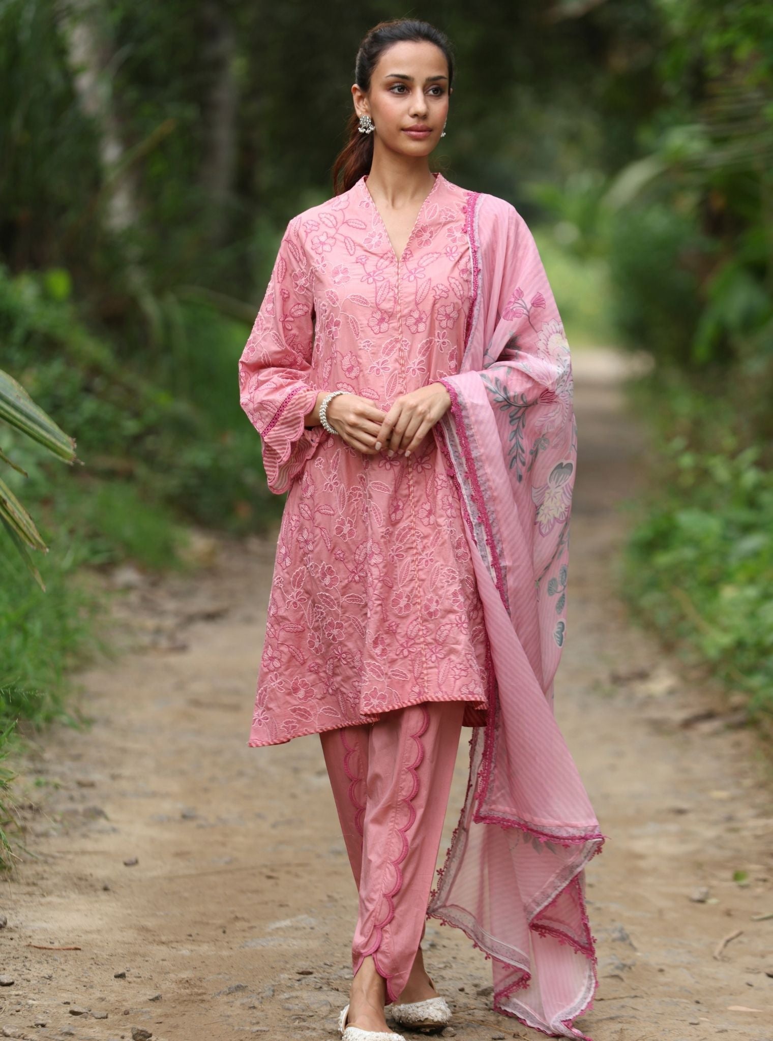 Mulmul Cotton Abia Salmon Pink kurta With Mulmul Cotton Abia Salmon Pink Dhoti Pant