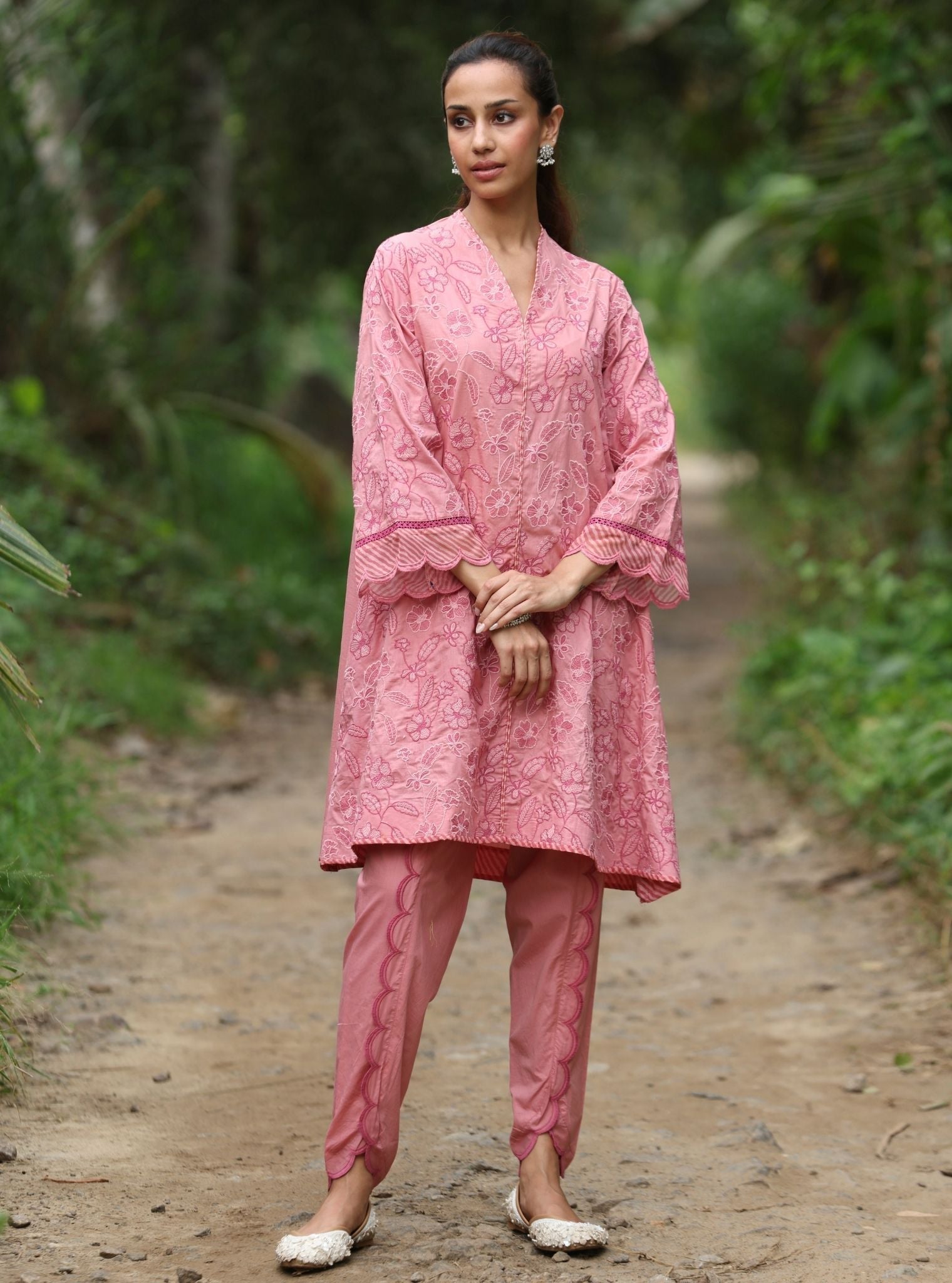 Mulmul Cotton Abia Salmon Pink kurta With Mulmul Cotton Abia Salmon Pink Dhoti Pant