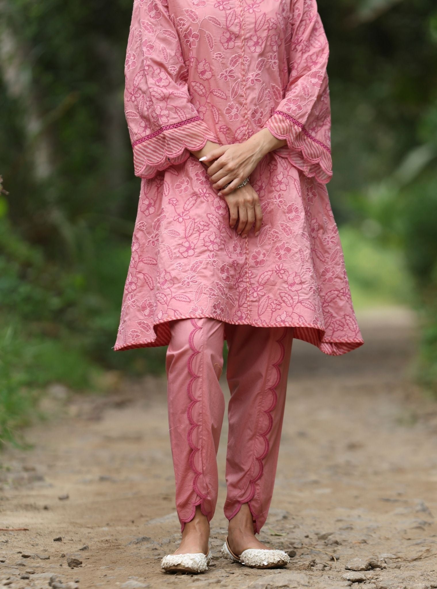 Mulmul Cotton Abia Salmon Pink kurta With Mulmul Cotton Abia Salmon Pink Dhoti Pant