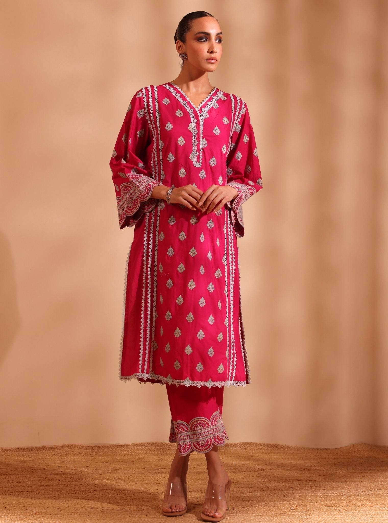 Mulmul Cotton Maira Fuschia Kurta With Mulmul Cotton Maira Fuschia Pant