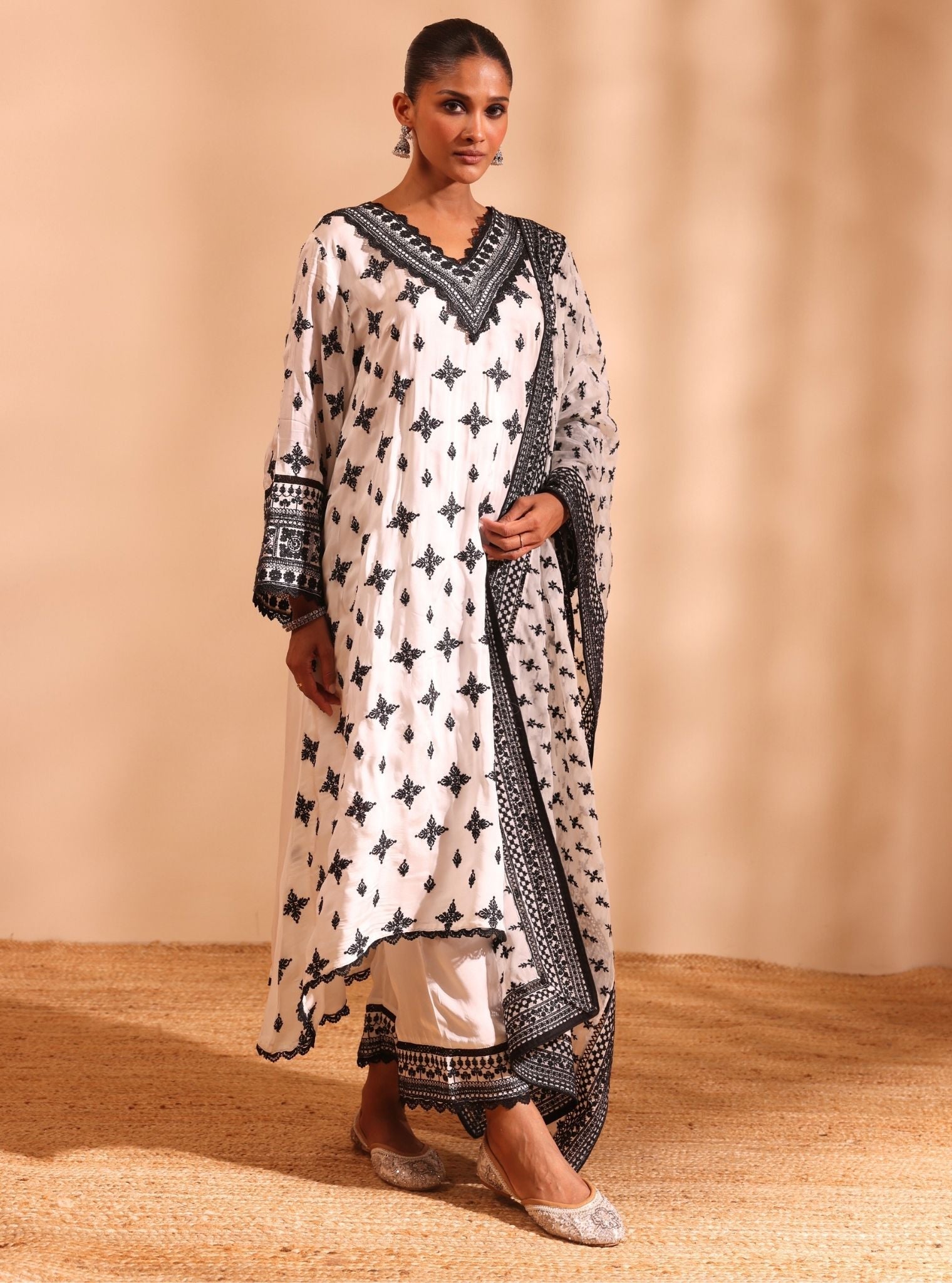 Anni Cupro Satin Off White Kurta Set