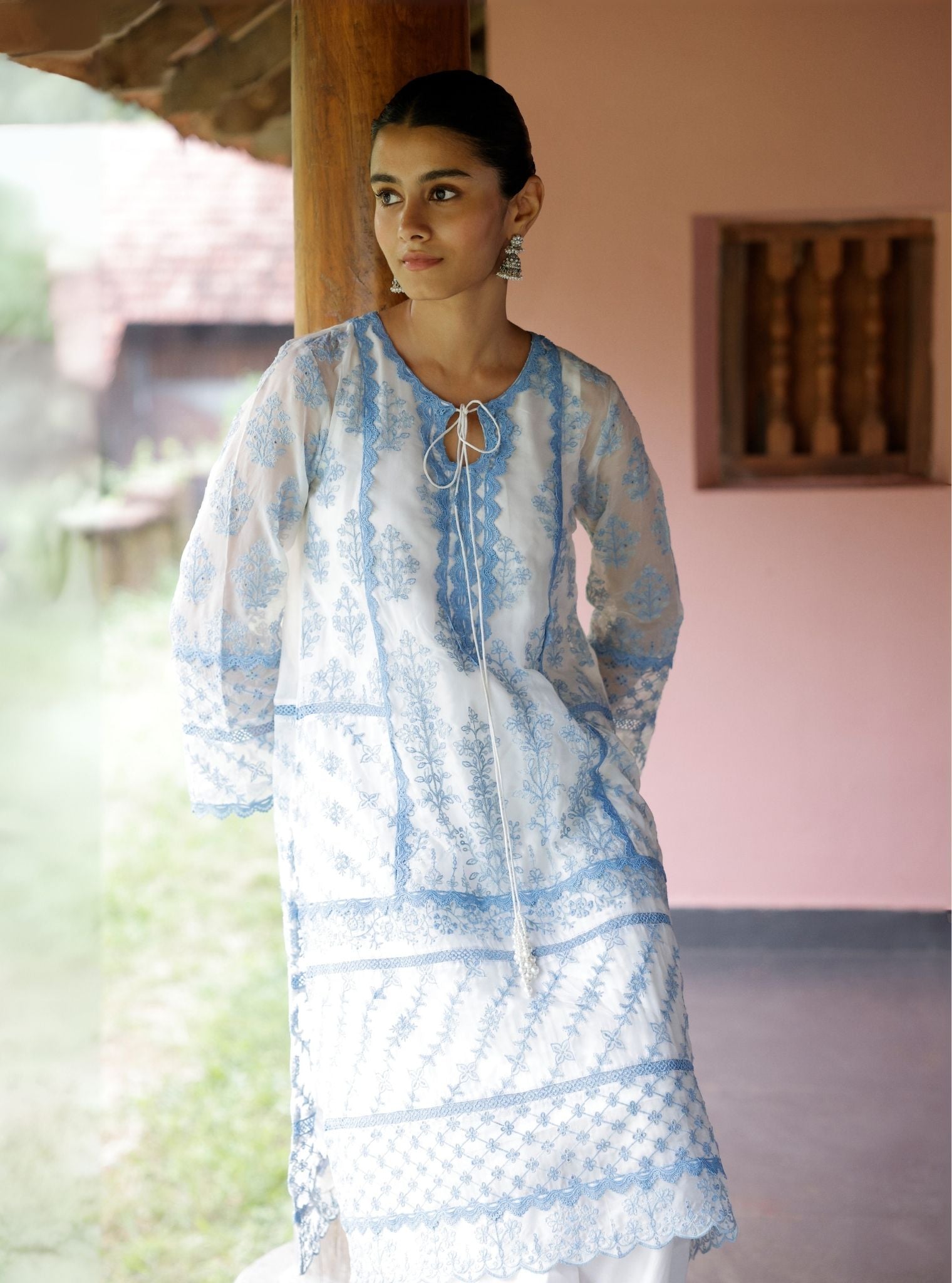 Kollam Organza White Kurta Set