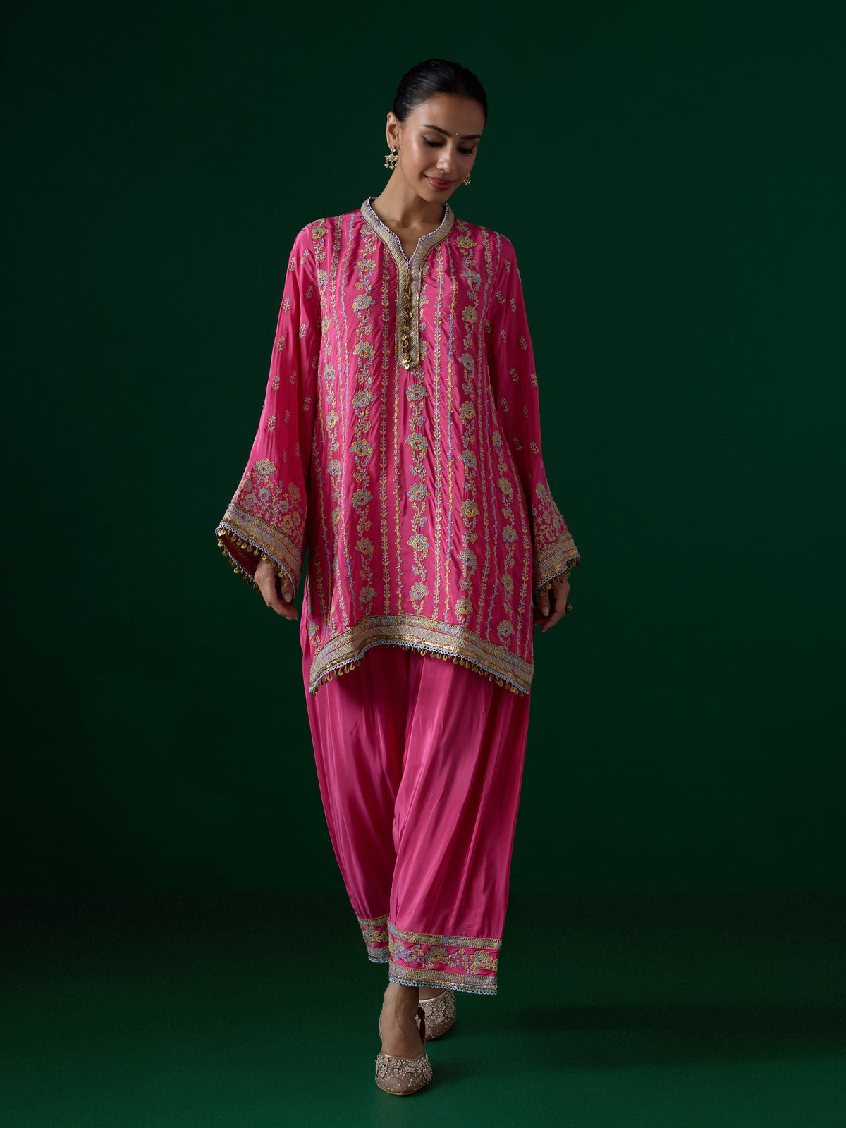 Pralika Crepe Fuchsia Kurta Set