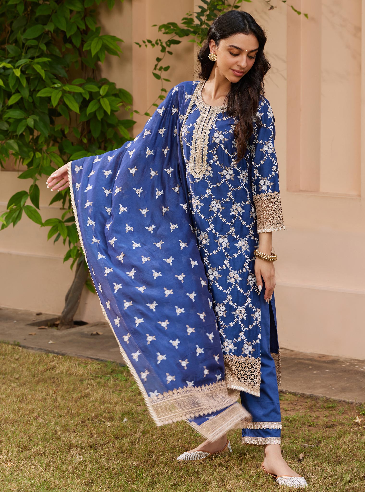 Mulmul Nariki Navy Dupatta