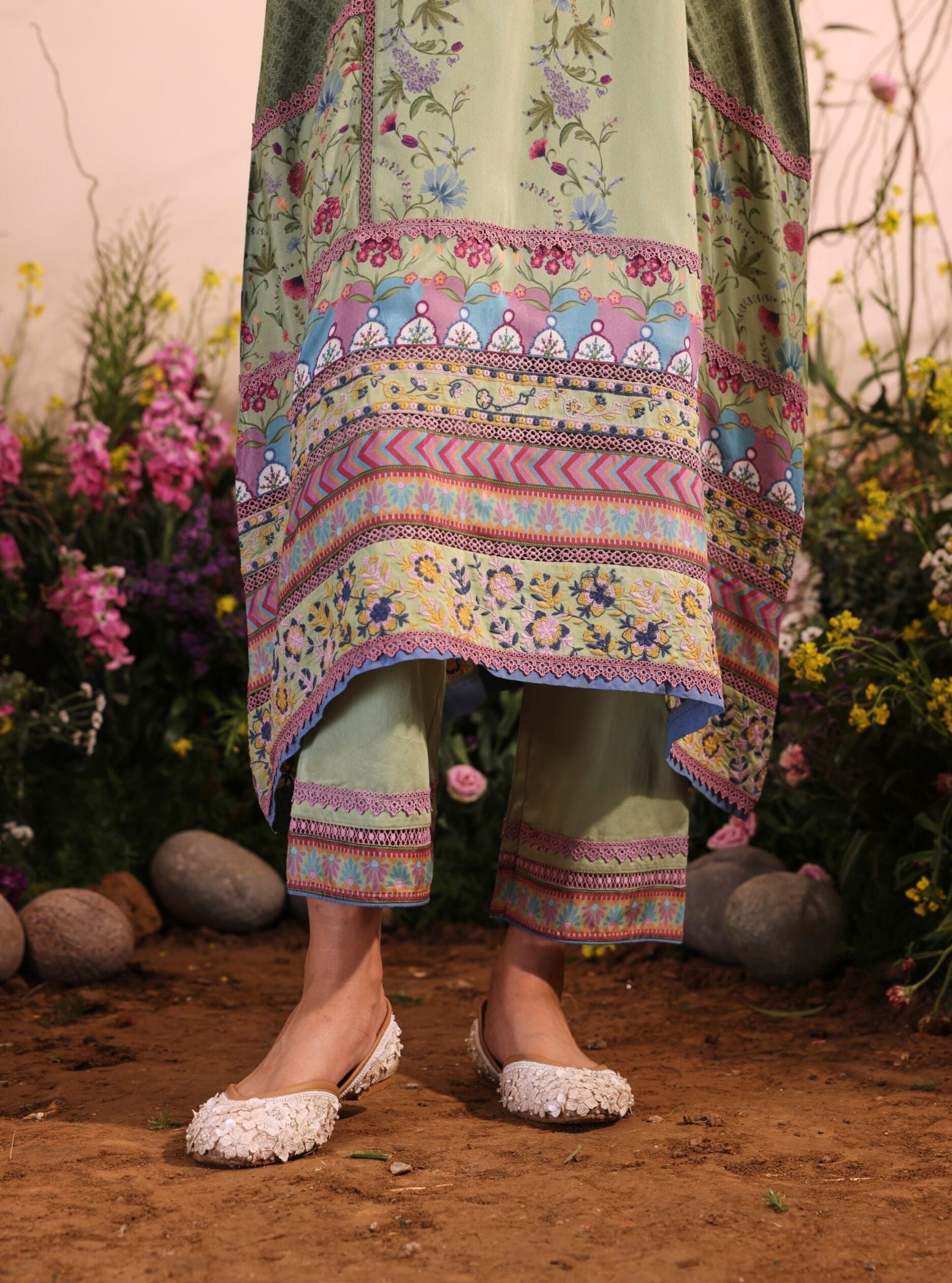 Mulmul Printed Ombre Lawn Yamini Green Kurta With Mulmul Printed Ombre Lawn Yamini Green Pant