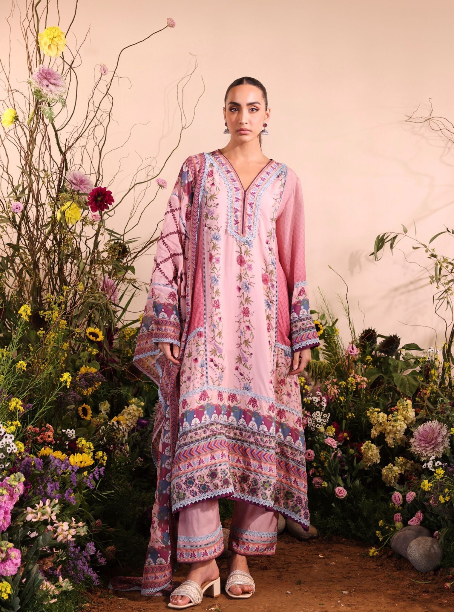 Mulmul Printed Ombre Lawn Yamini Pink Kurta With Mulmul Printed Ombre Lawn Yamini Pink Pant