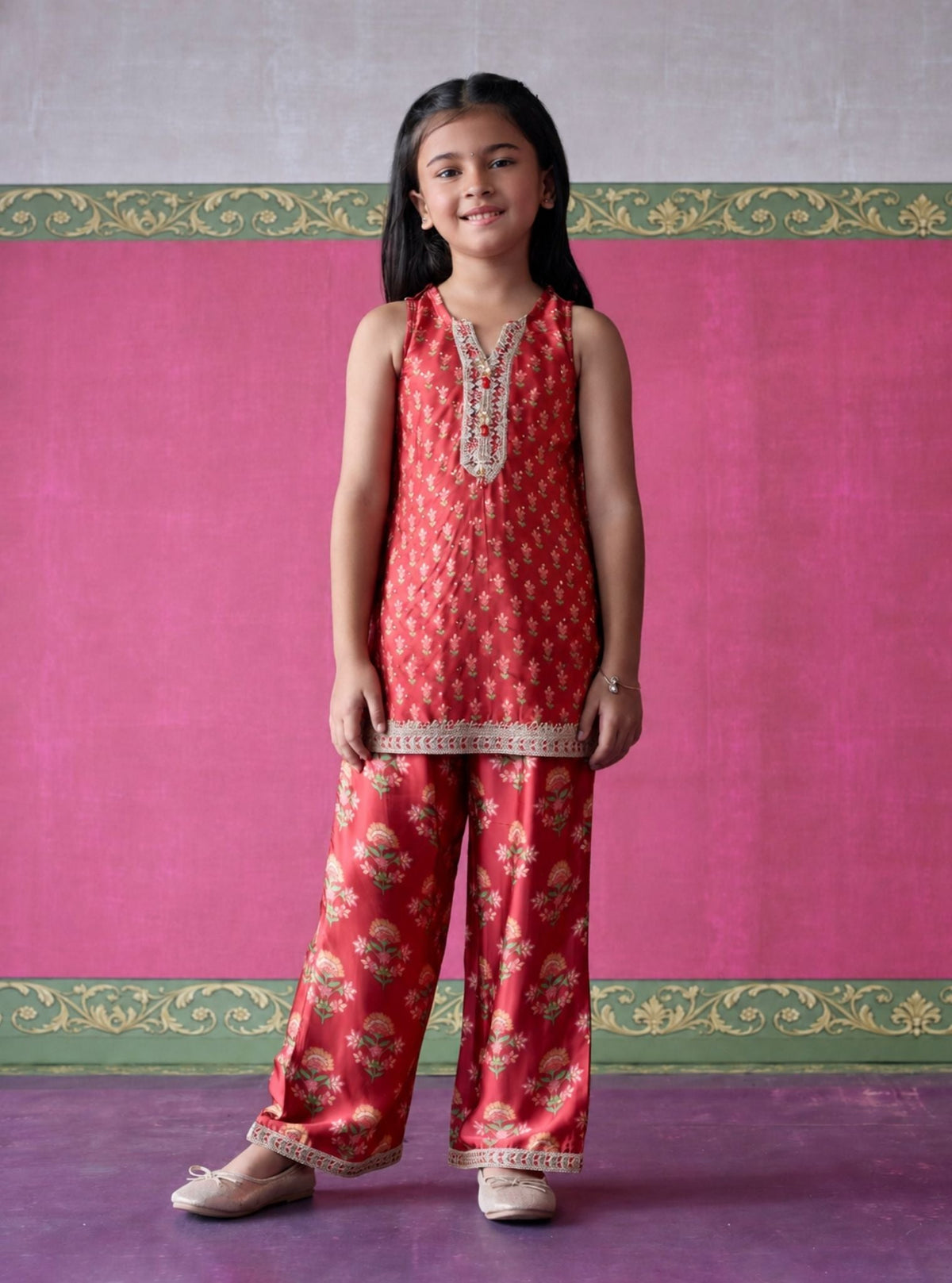Ojal Cupro Satin Printed Kurta Set