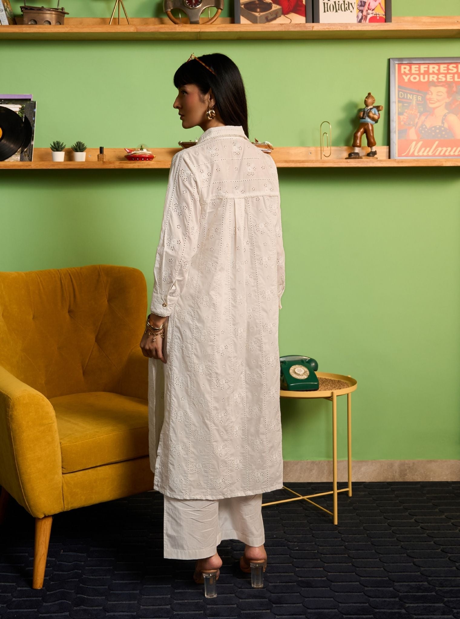 Zareenah Cotton White Kurta Shirt Set