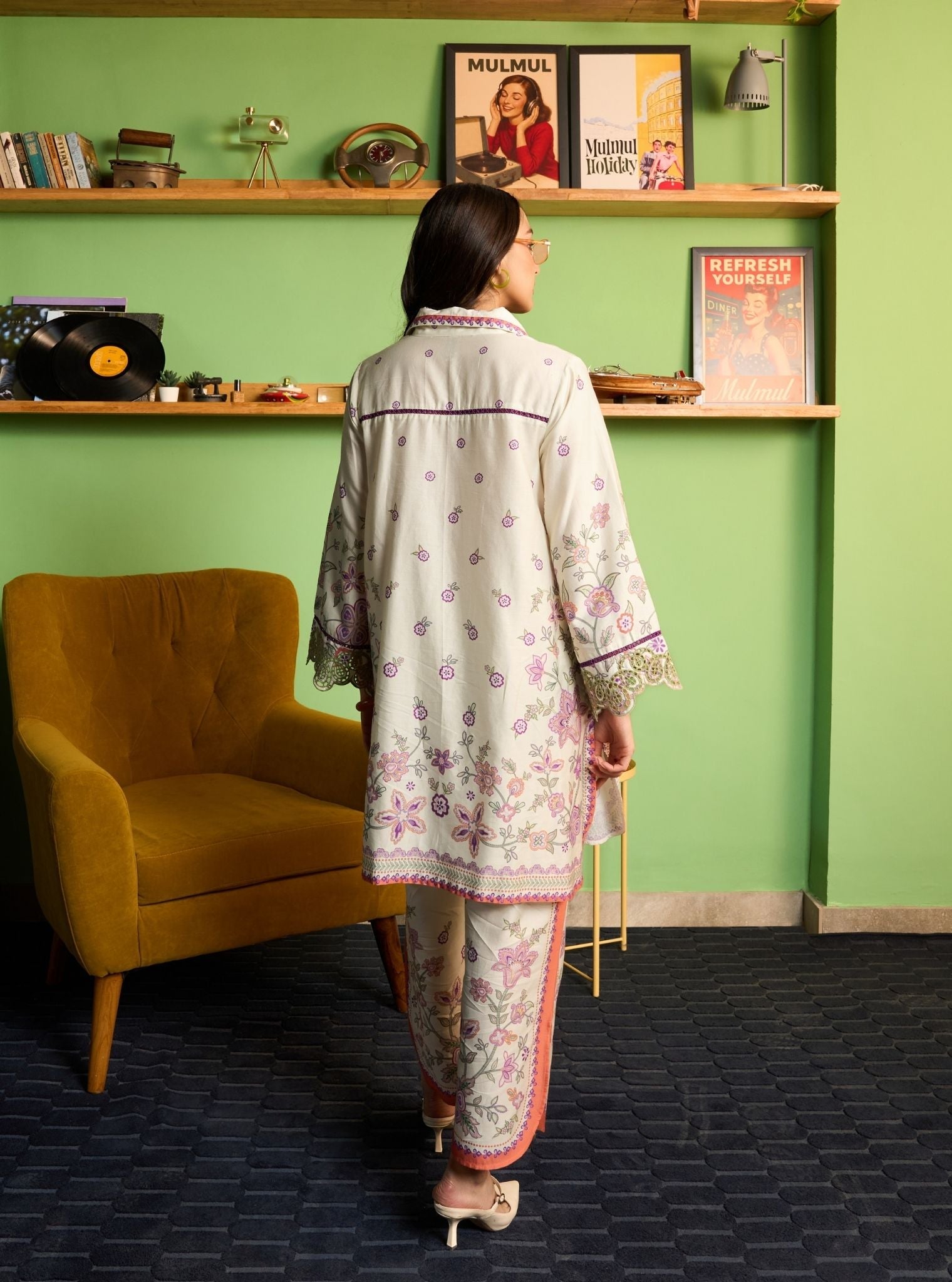 Zavi Pima Satin Off White Printed Kurta Shirt Set