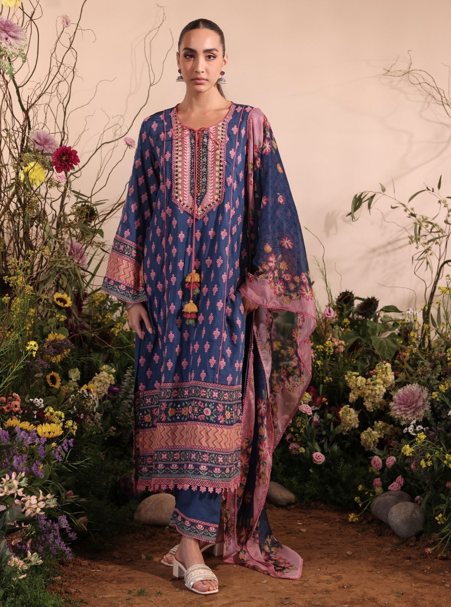 Mulmul Lawn Anvita Navy Kurta With Mulmul Lawn Anvita Navy Pant