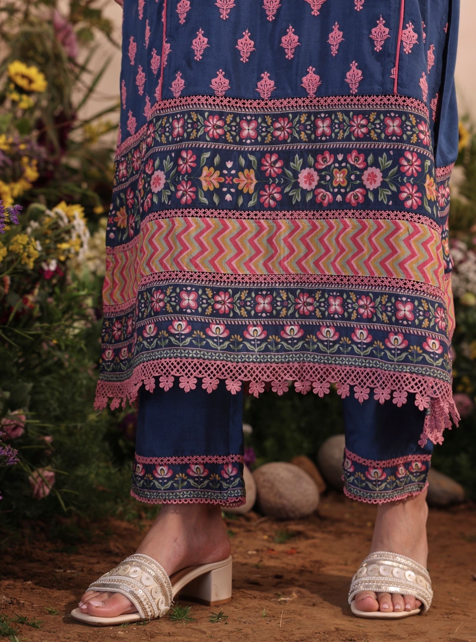 Mulmul Lawn Anvita Navy Kurta With Mulmul Lawn Anvita Navy Pant