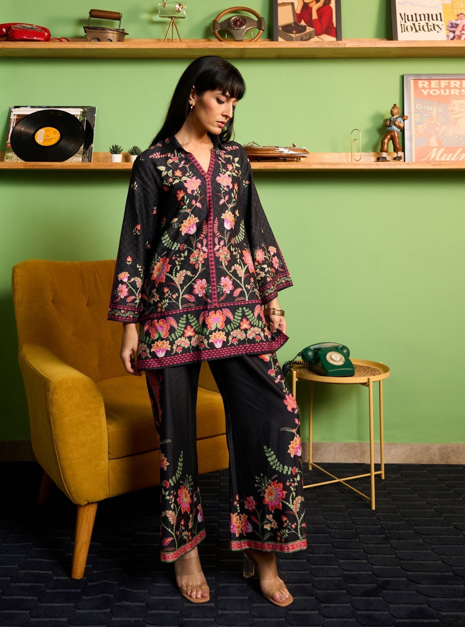 Zuni Pima Satin Black Printed Top Set