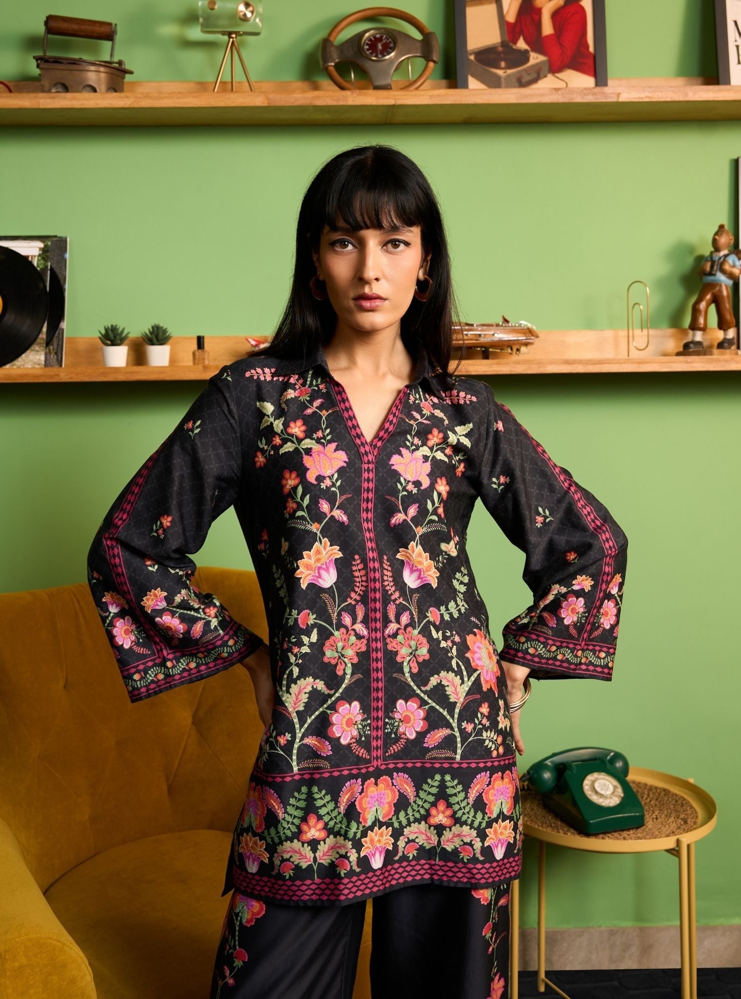 Zuni Pima Satin Black Printed Top Set