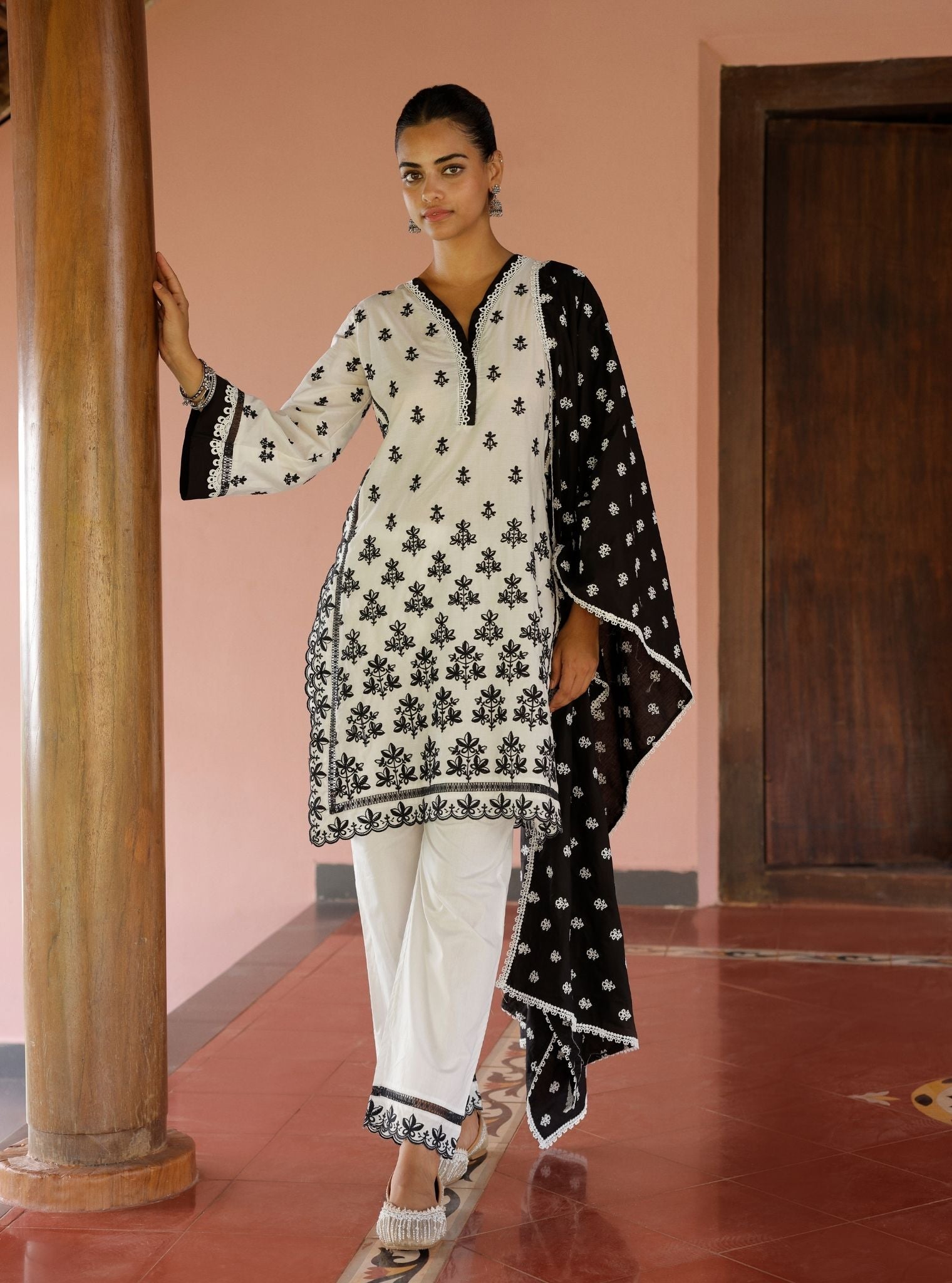 Mulmul Cotton Rith White Kurta With Mulmul Cotton Rith White Pant