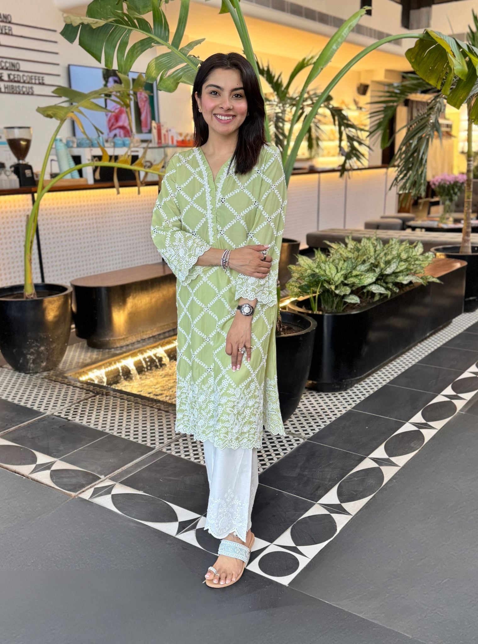 Mulmul Cotton Eesvari Light Green Kurta With Mulmul Cotton Arpora White Pant