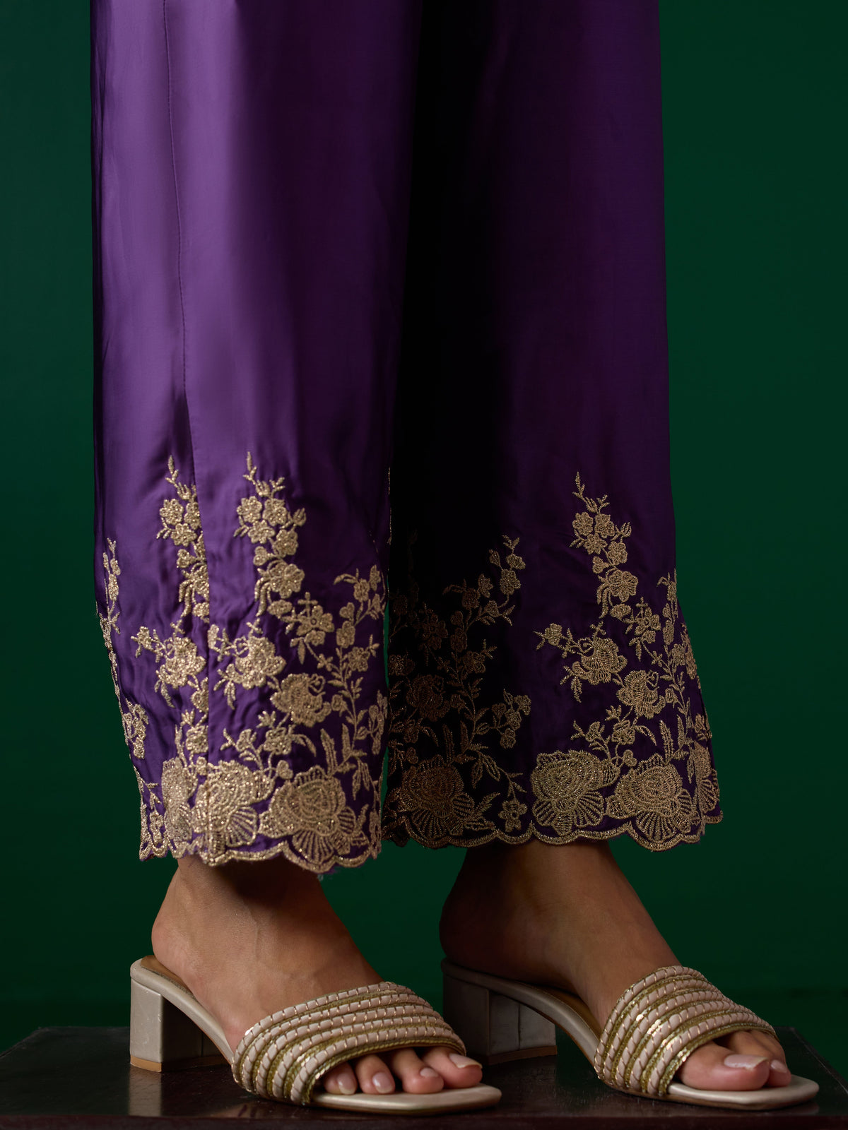 Saaj Cupro Satin Purple Kurta Set
