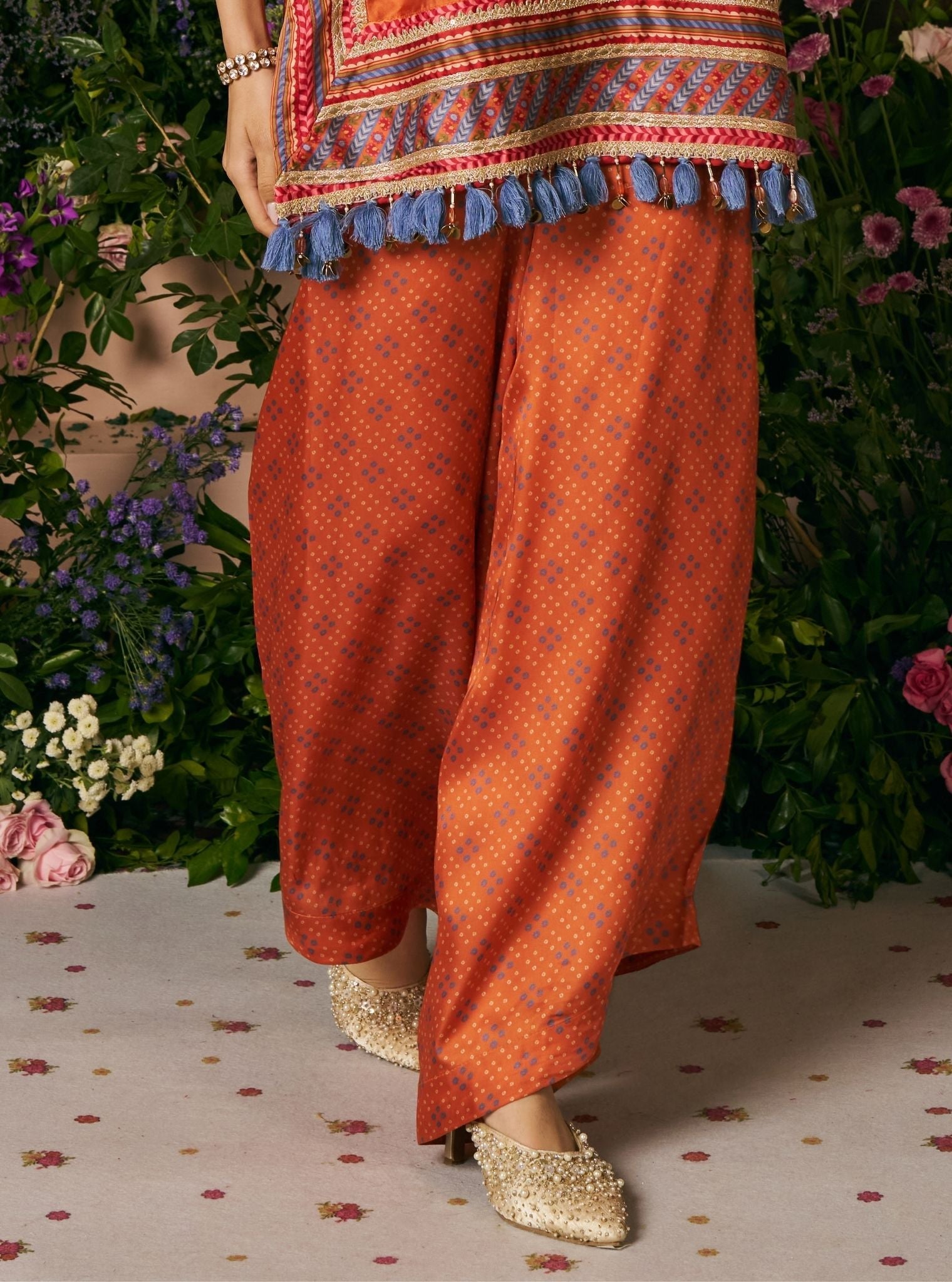 Taali Cupro Satin Printed Orange Kurta Set