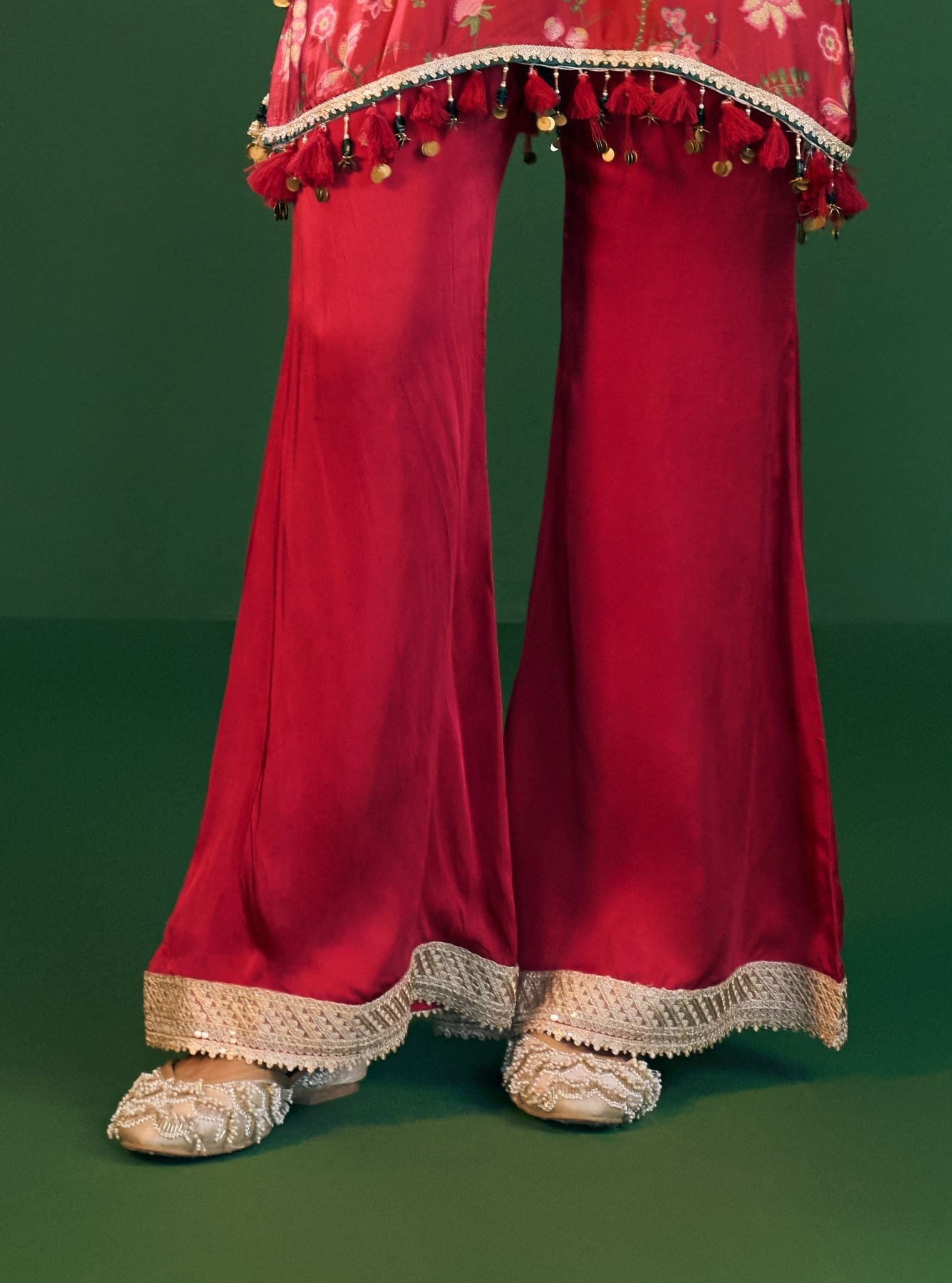 Arvi Cupro Satin Red Kurta Set