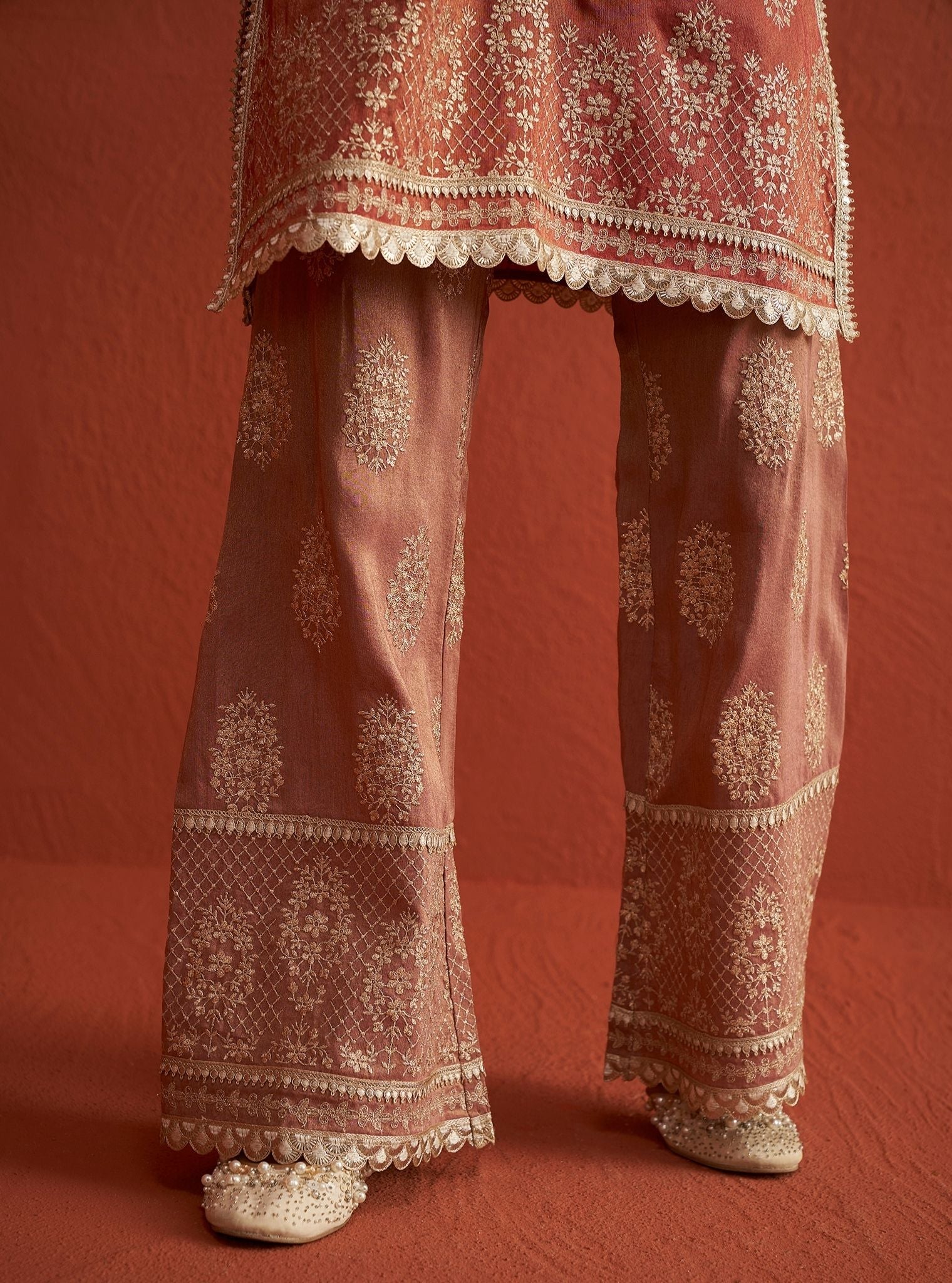 Vaari Tissue Linen Satin Red Kurta